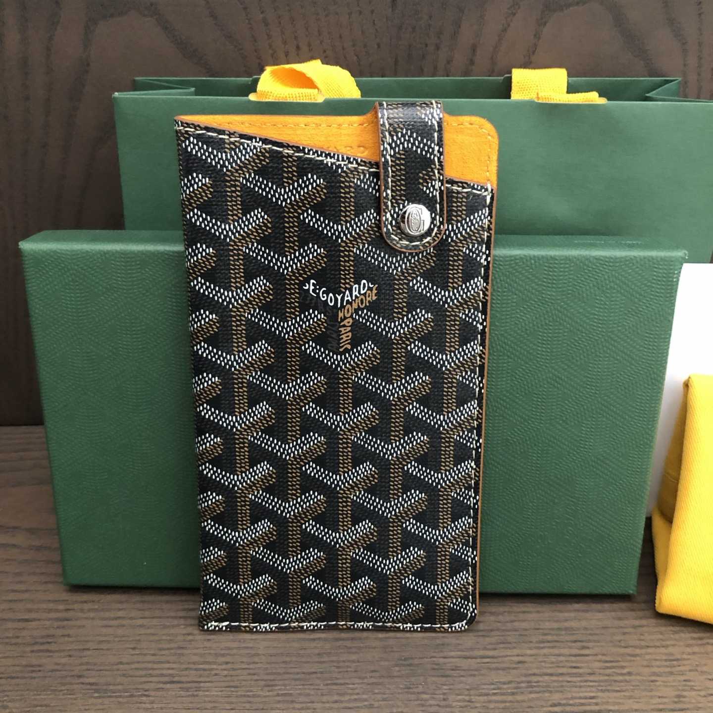Goyard Montmartre GM Case - PerfectKickZ