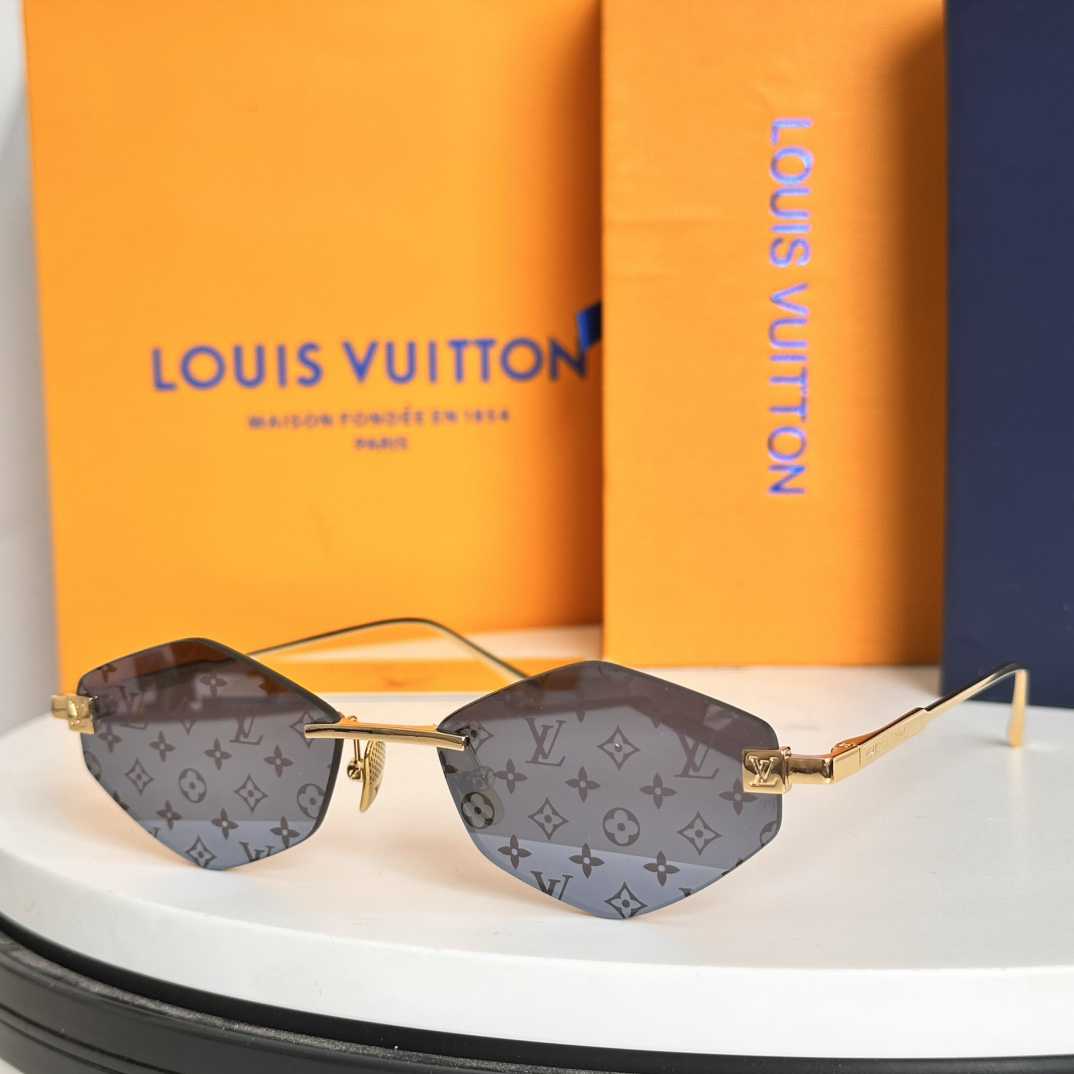 Louis Vuitton Sunglasses  - PerfectKickZ