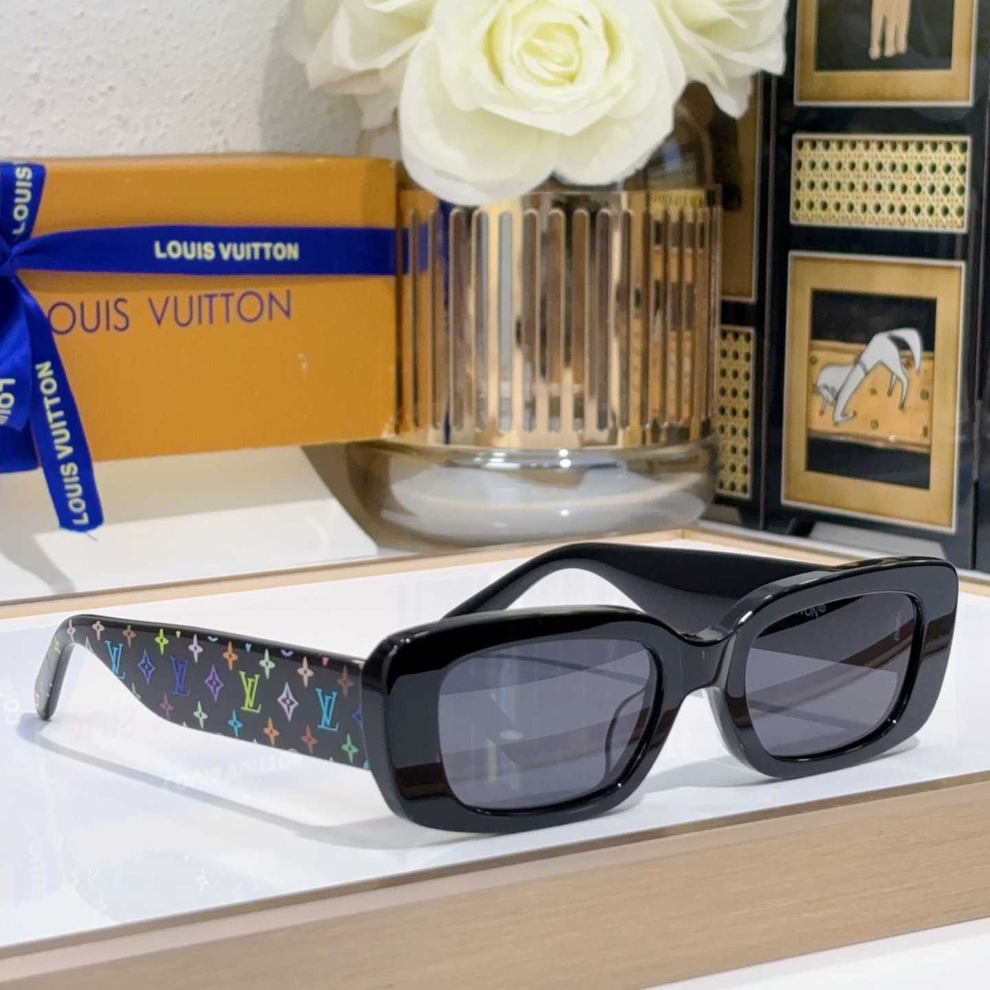 Louis Vuitton LV x TM Multigram Cat Eye Sunglasses  Z2709W - PerfectKickZ