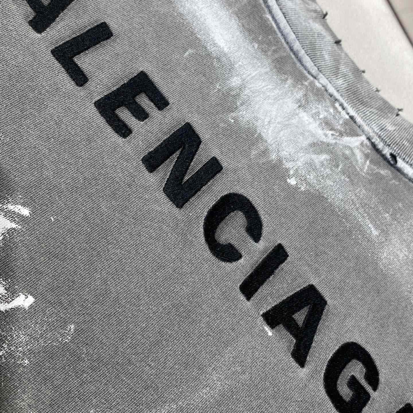 Balenciaga Back T-Shirt Medium Fit In Grey - PerfectKickZ