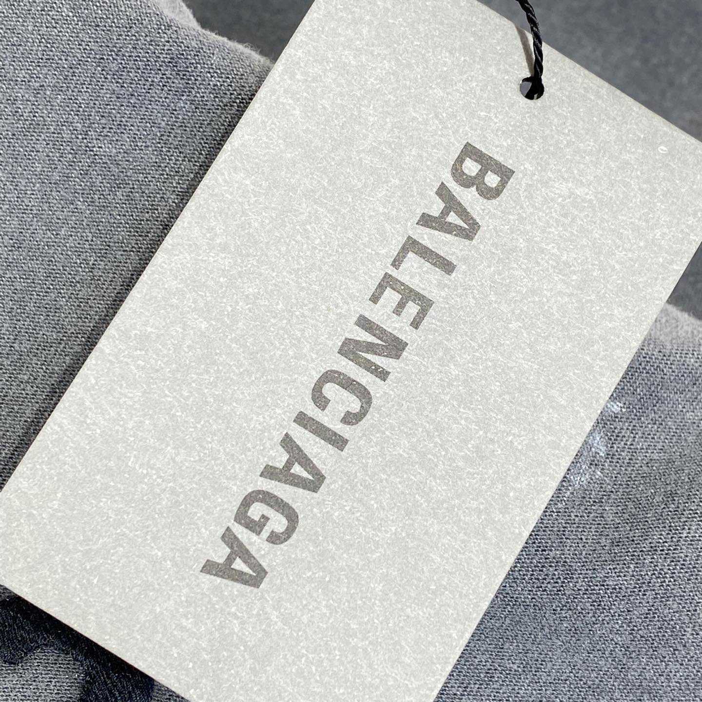 Balenciaga Back T-Shirt Medium Fit In Grey - PerfectKickZ