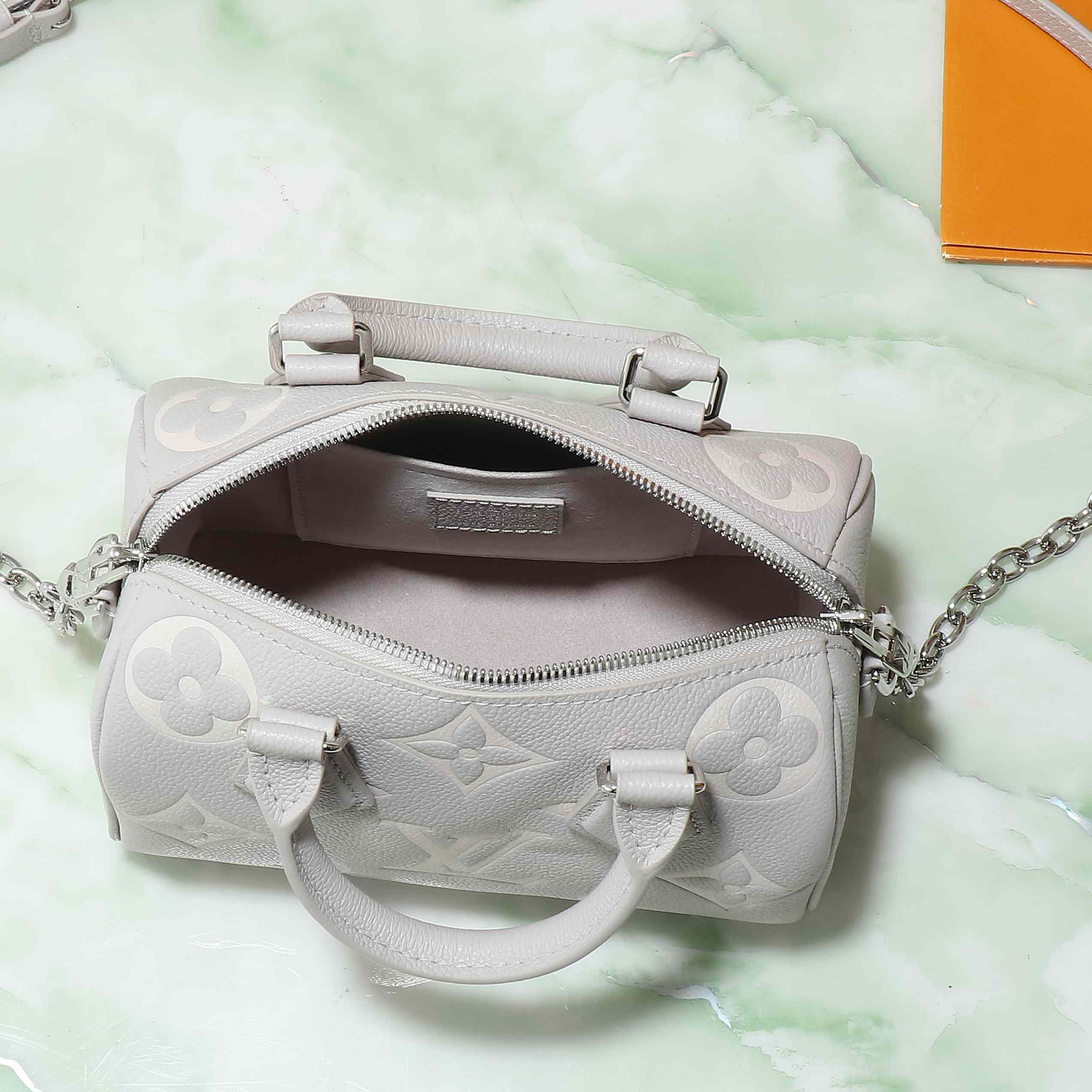 Louis Vuitton Speedy Bandoulière 20   M14207 - PerfectKickZ