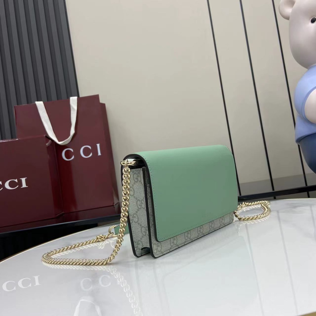 Gucci GG Emblem Wallet On Chain - PerfectKickZ