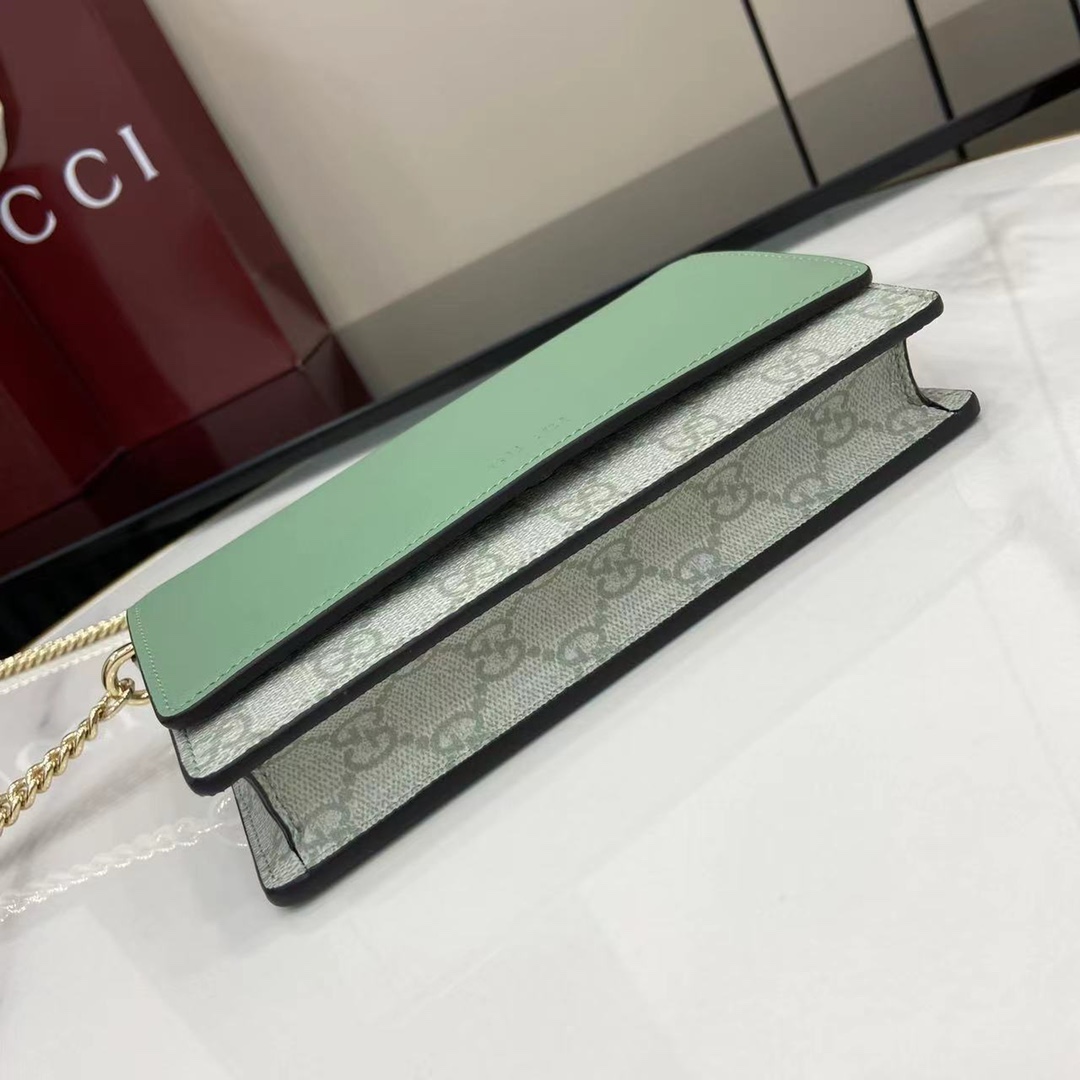 Gucci GG Emblem Wallet On Chain - PerfectKickZ