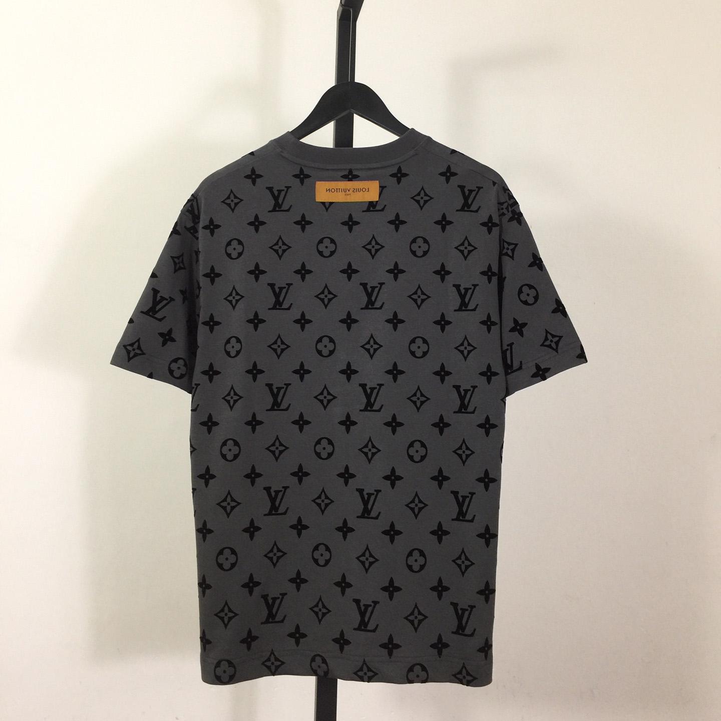 Louis Vuitton Monogram T-shirt - 