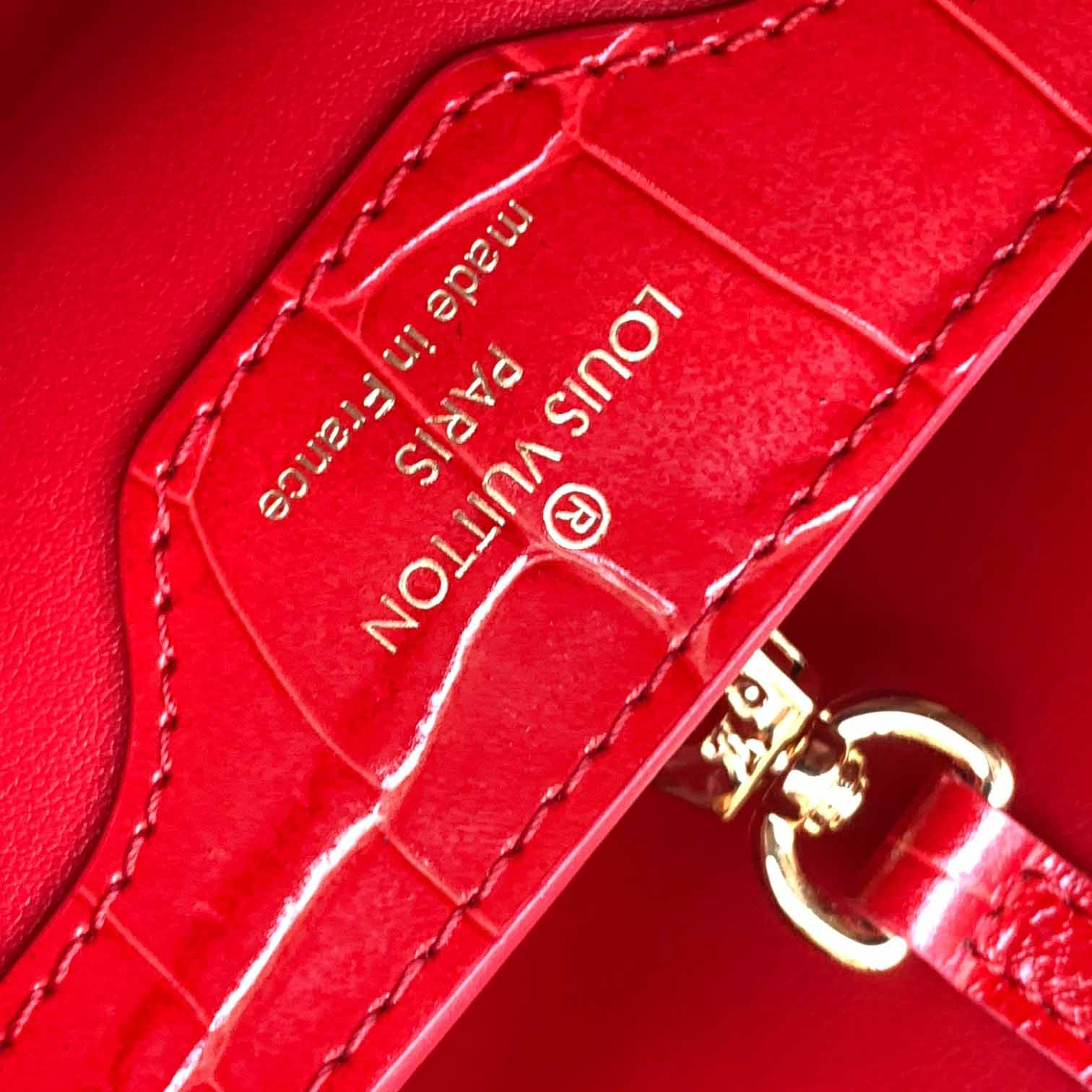 Louis Vuitton Capucines BB   N92173 (27 x 18x9cm) - PerfectKickZ