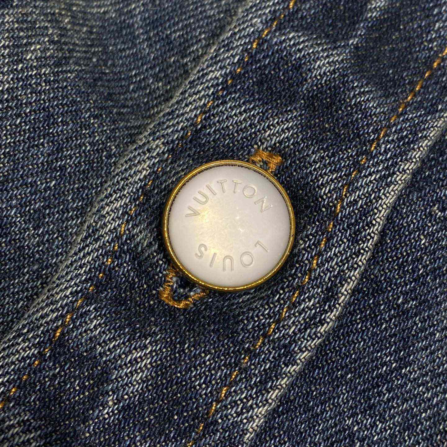 Louis Vuitton Sunfaded Effect Denim Long-Sleeved Shirt   1AHCI4 - PerfectKickZ