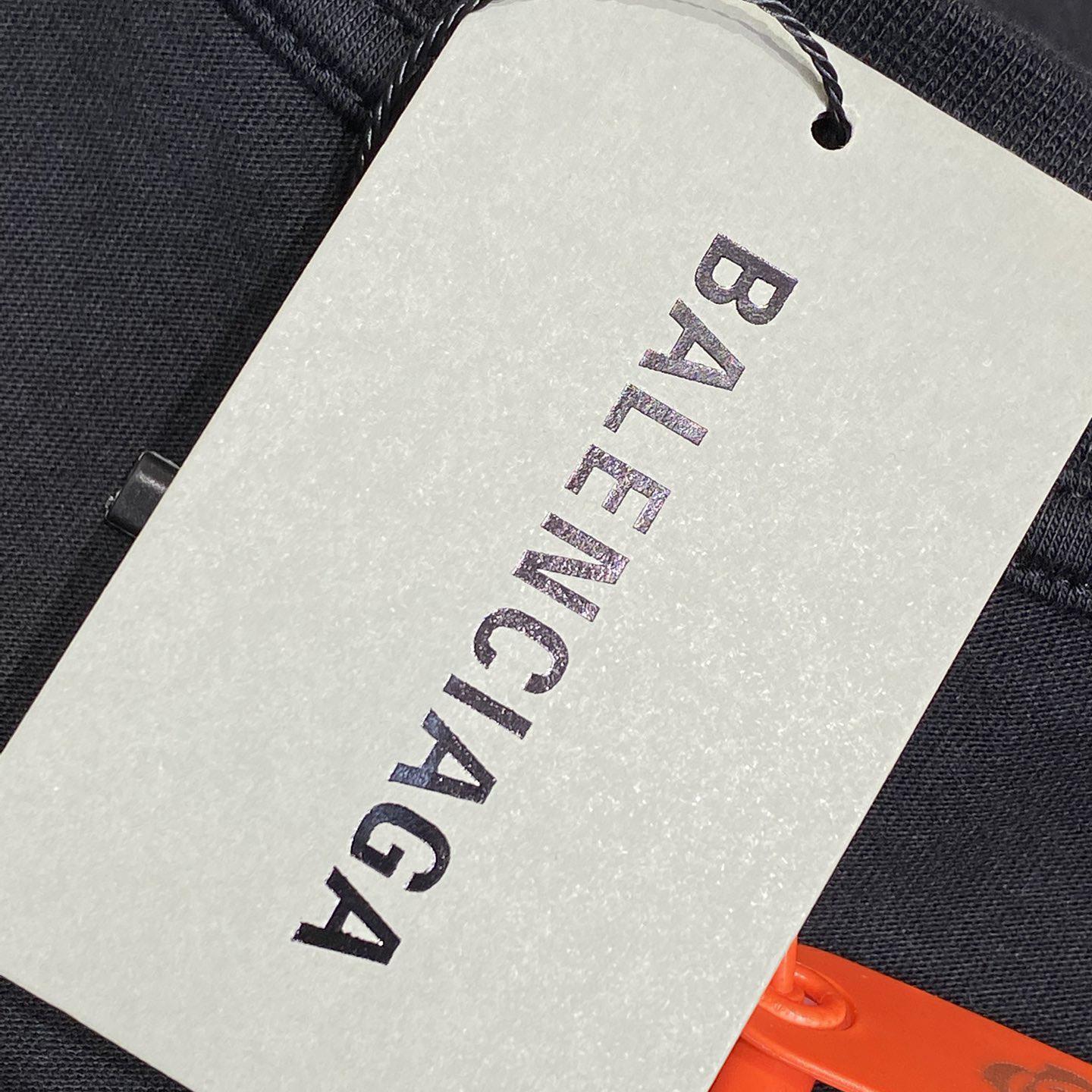 Balenciaga Strass Cropped Sweat Shorts - PerfectKickZ