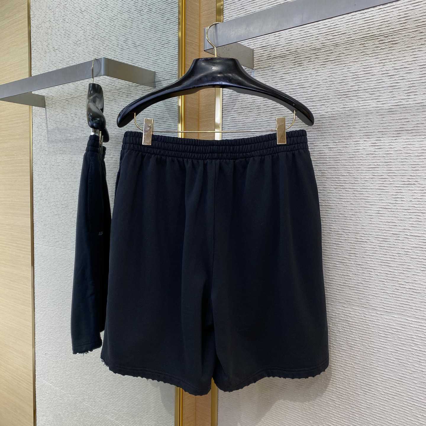 Balenciaga Strass Cropped Sweat Shorts - PerfectKickZ