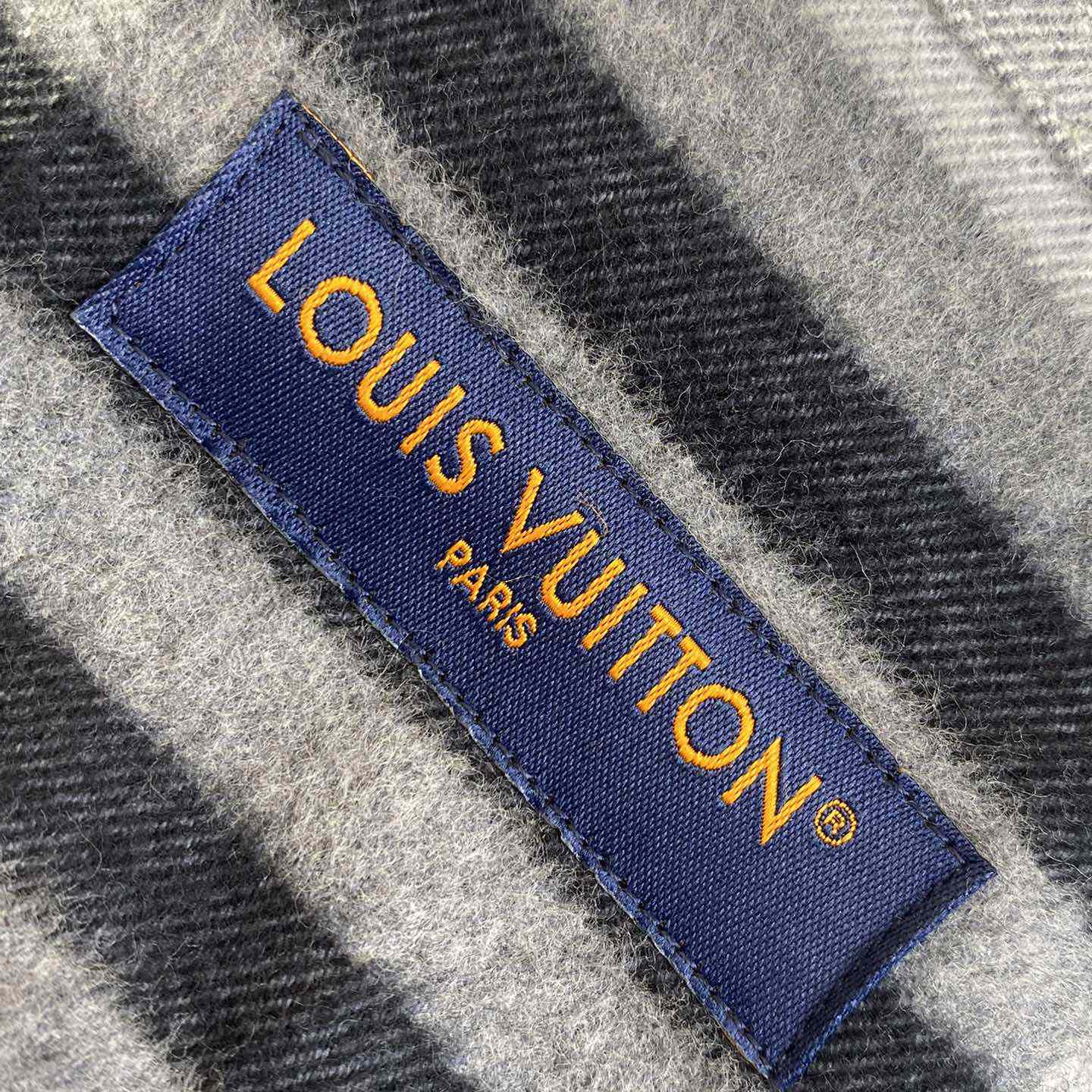 Louis Vuitton Long-Sleeved Cotton Flannel Shirt  1AFXST - PerfectKickZ