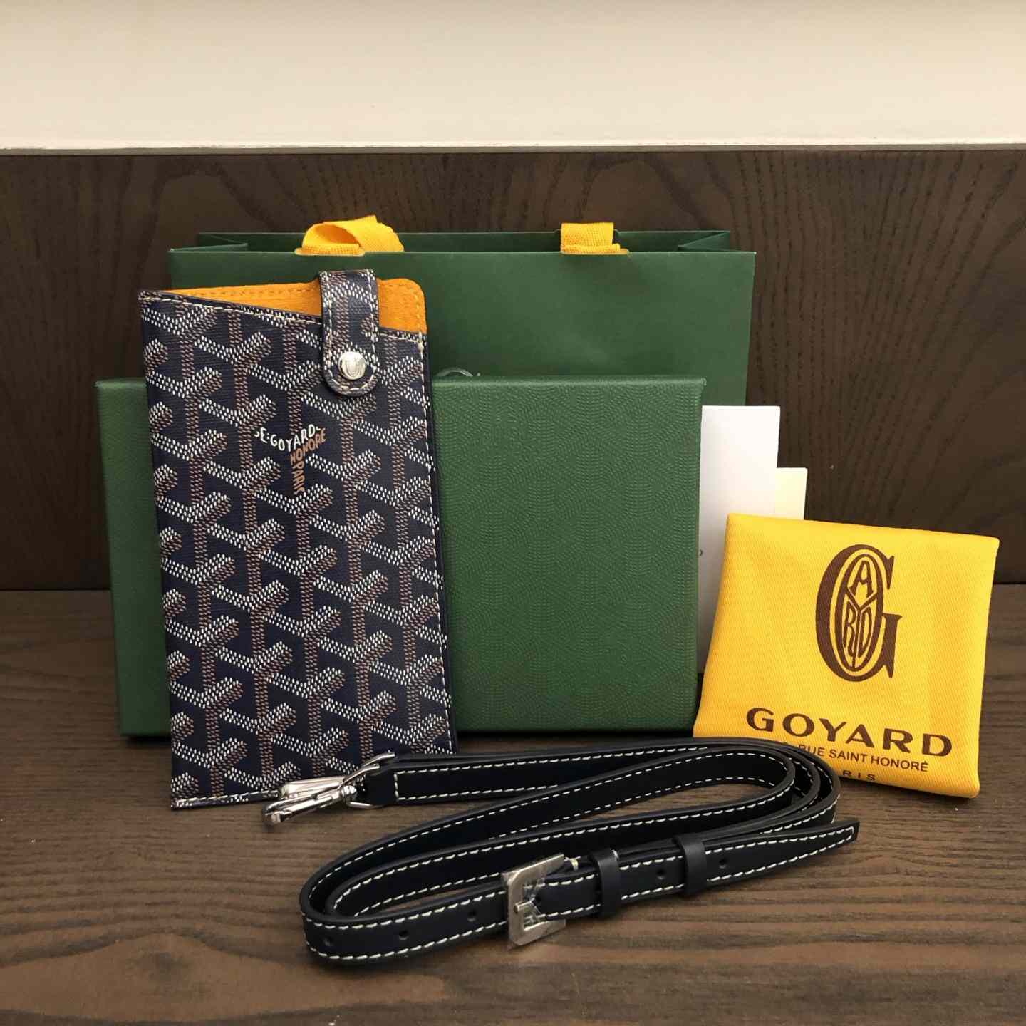 Goyard Montmartre GM Case - PerfectKickZ