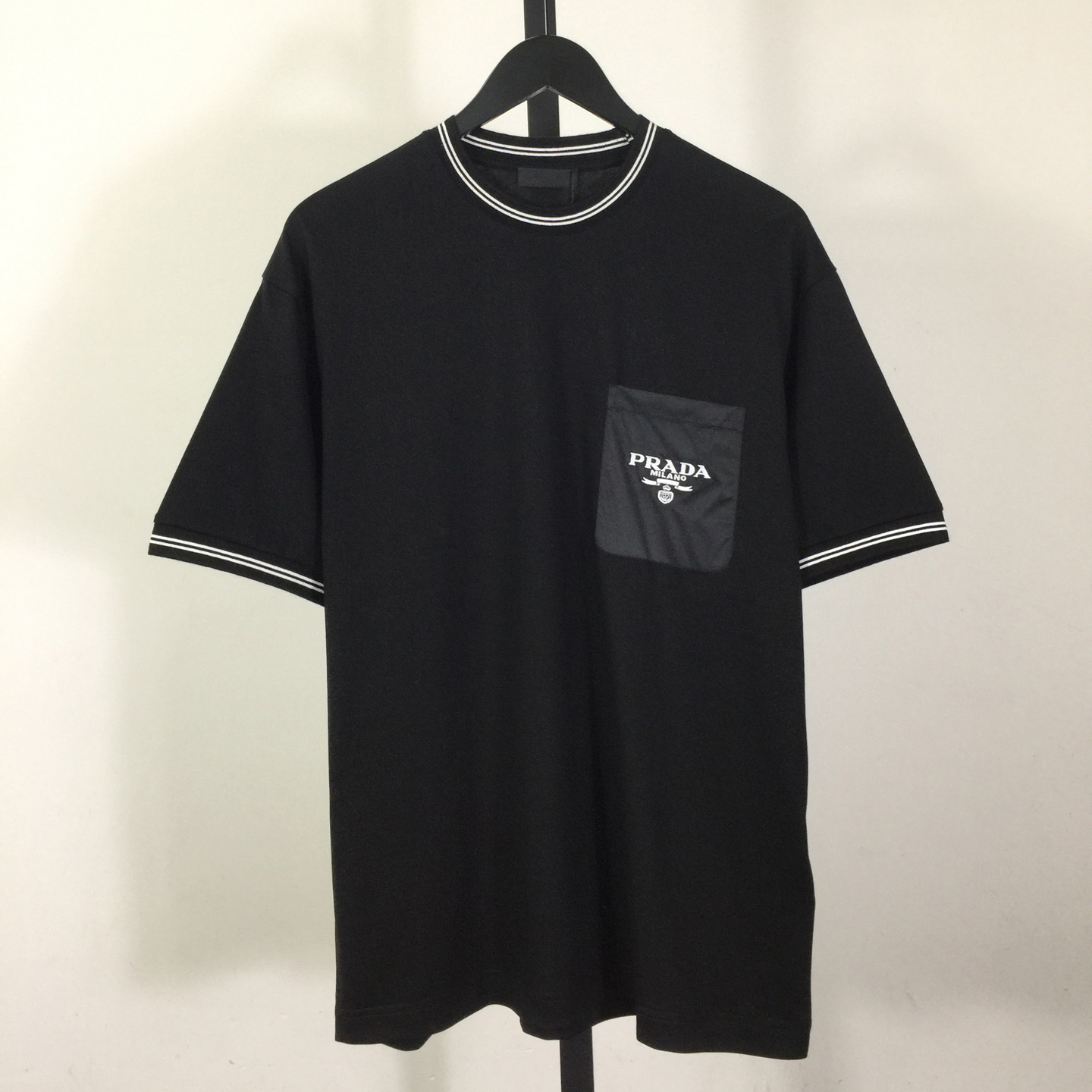 Prada T-shirt With Nylon Pocket And Letter Print - PerfectKickZ