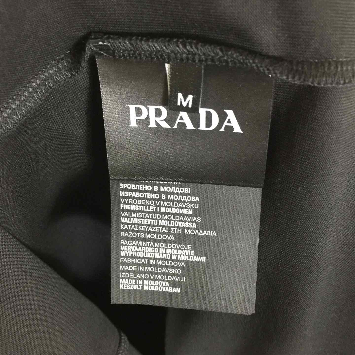 Prada T-shirt With Nylon Pocket And Letter Print - 