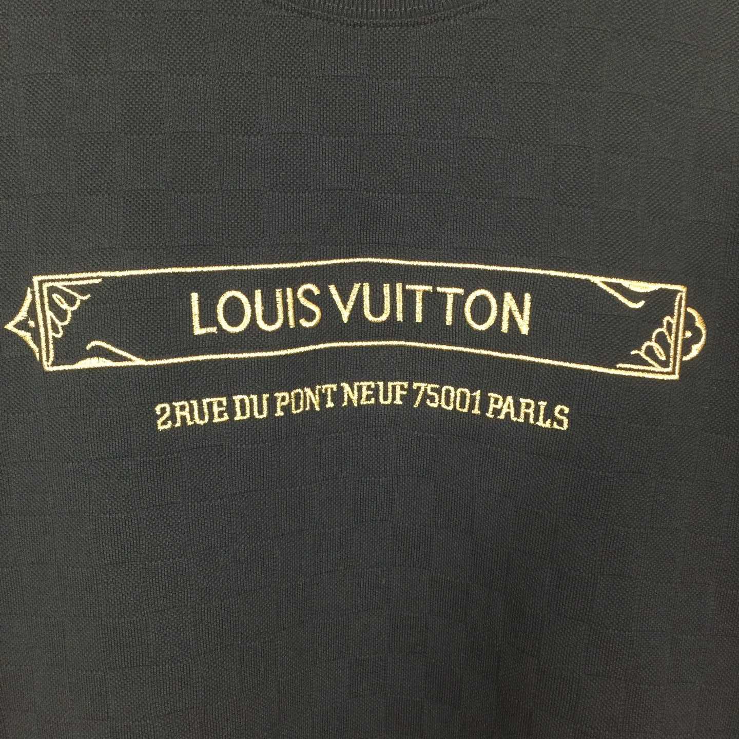 Louis Vuitton Embellished Damier Pique T-Shirt   1AHW20 - PerfectKickZ