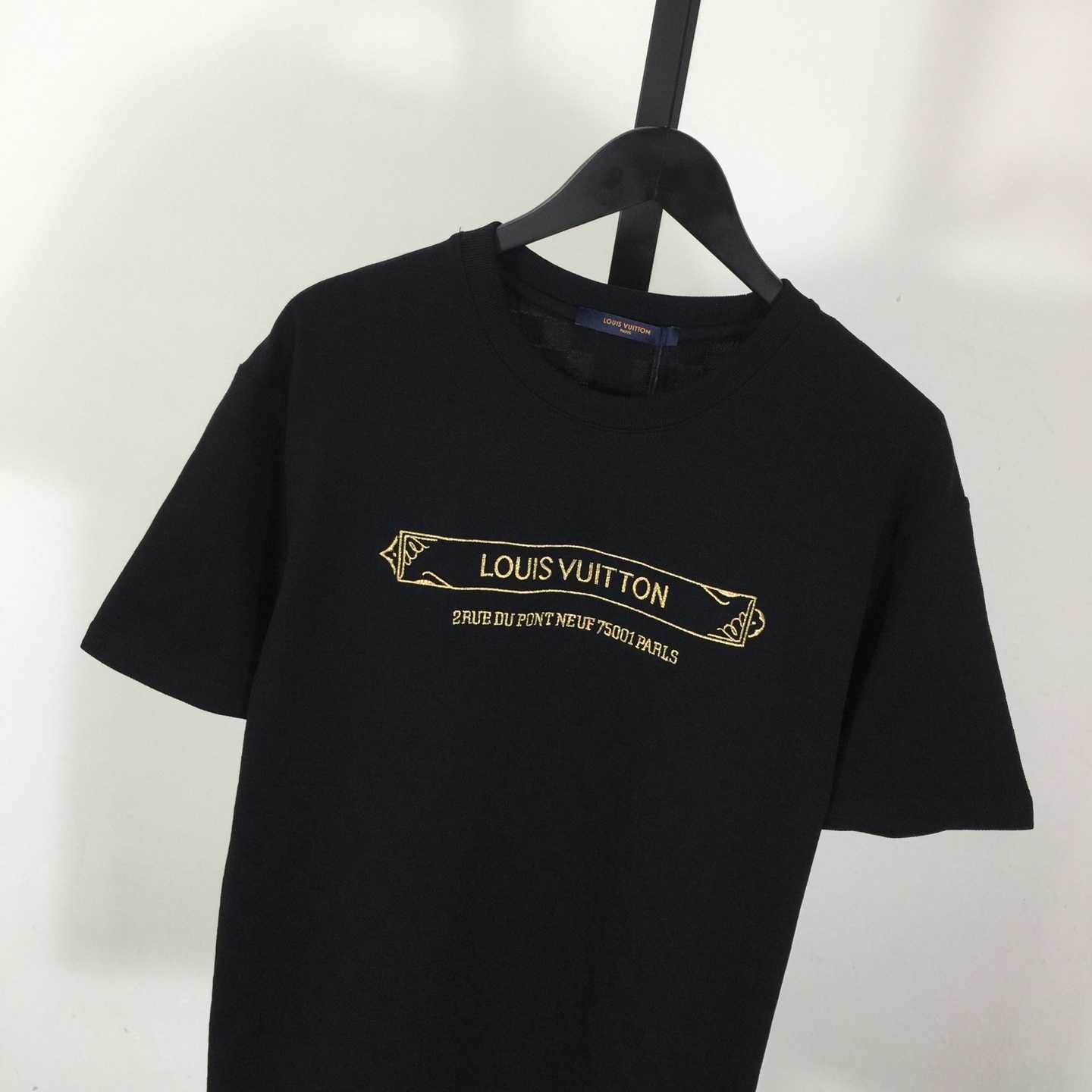 Louis Vuitton Embellished Damier Pique T-Shirt   1AHW20 - PerfectKickZ