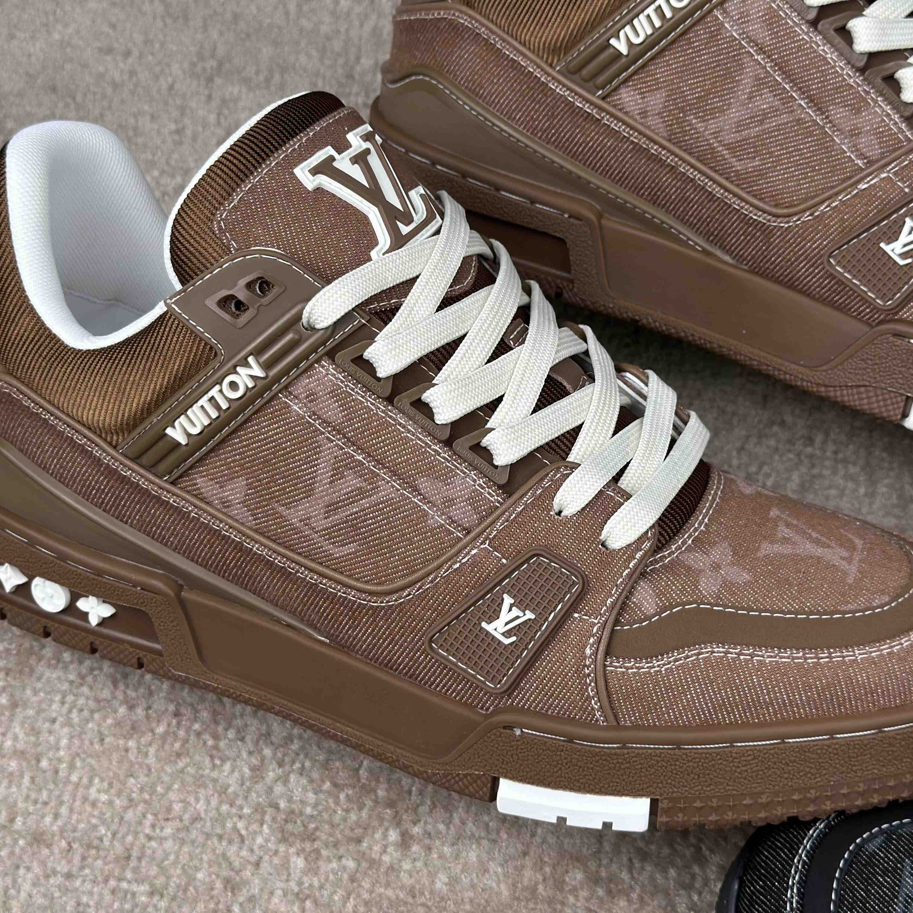 Louis Vuitton LV Trainer Sneaker   1AHT23 - PerfectKickZ