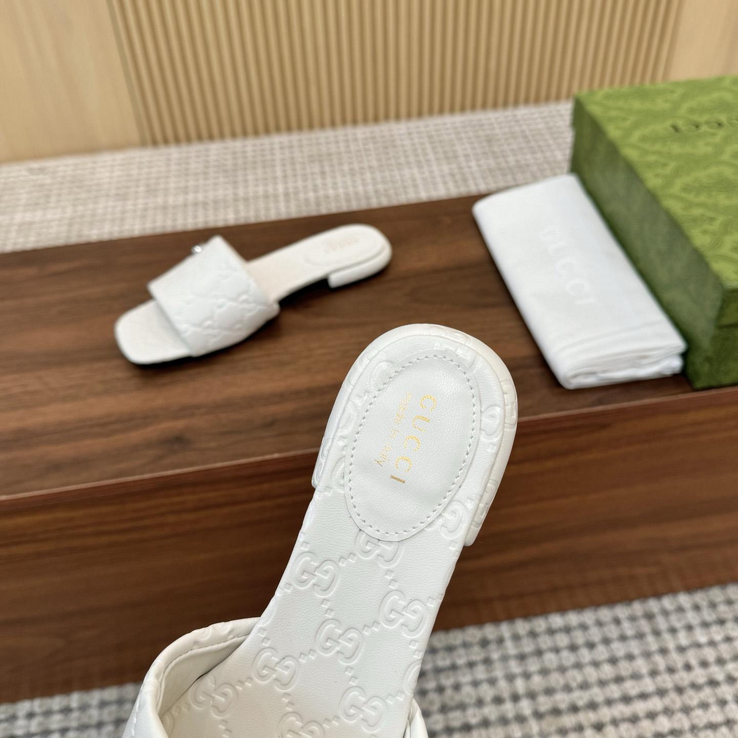 Gucci Women's Slide Sandal With Double G - PerfectKickZ