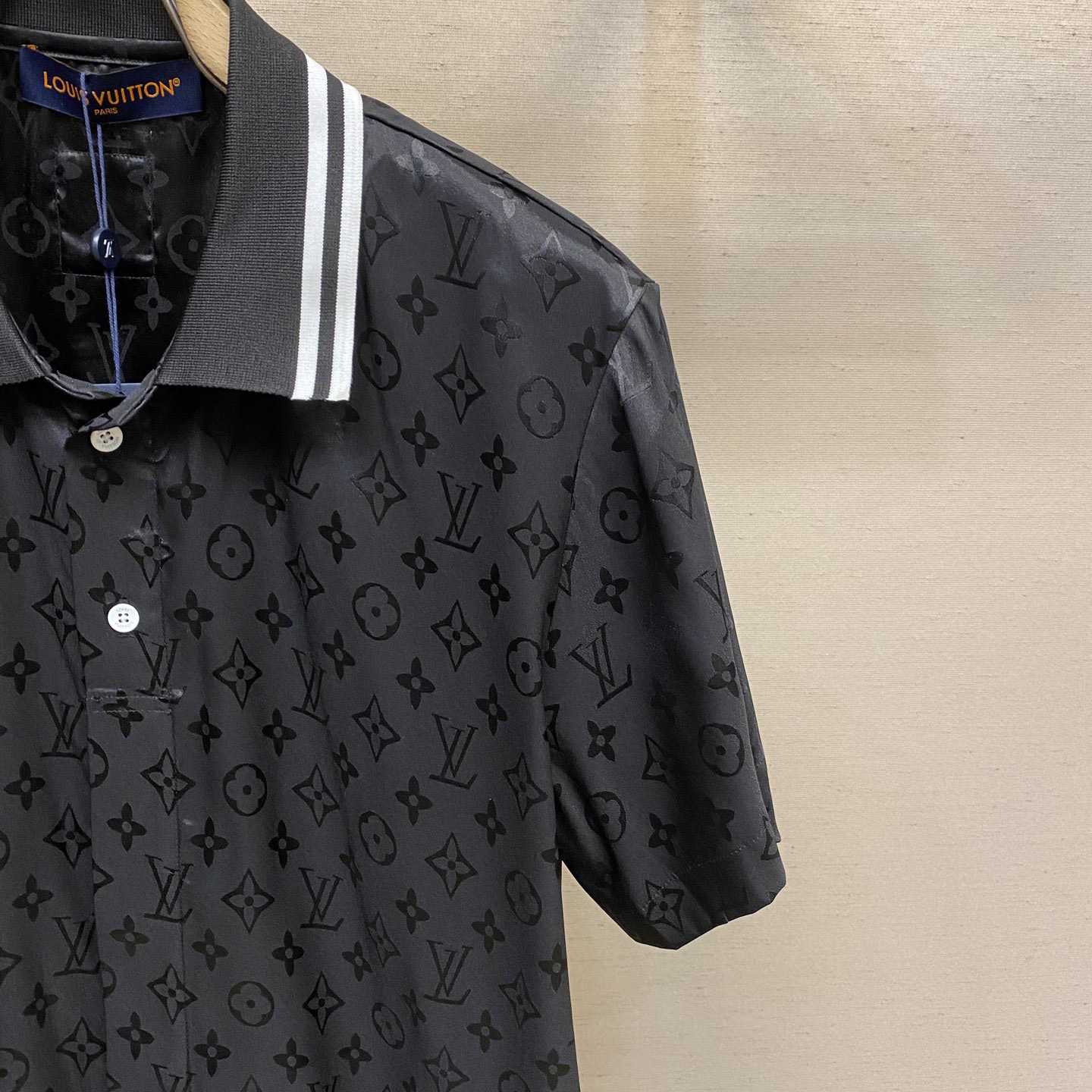 Louis Vuitton Monogram Moire Jacquard Short-Sleeved Silk Shirt   1AGTP7 - PerfectKickZ