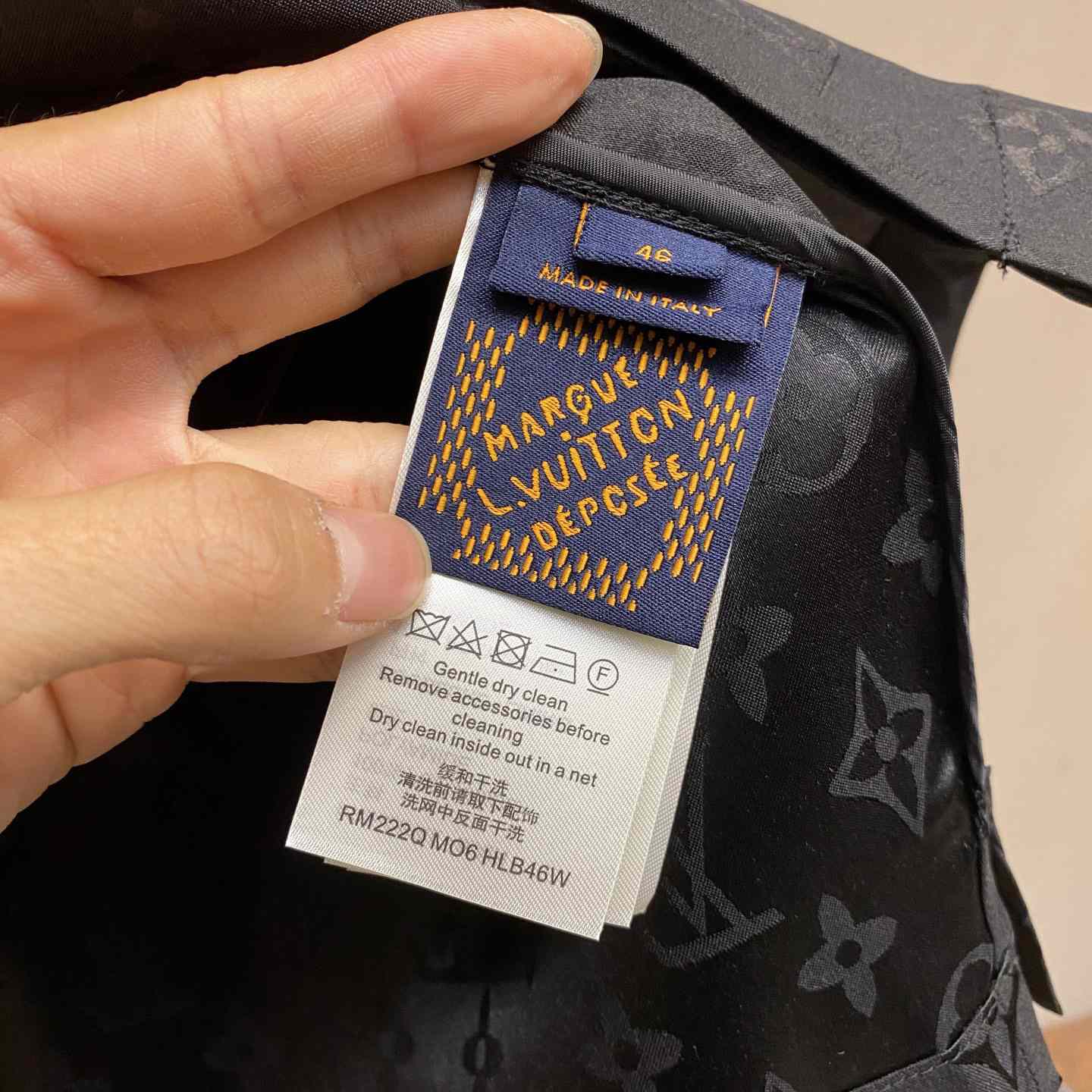 Louis Vuitton Monogram Moire Jacquard Short-Sleeved Silk Shirt   1AGTP7 - PerfectKickZ