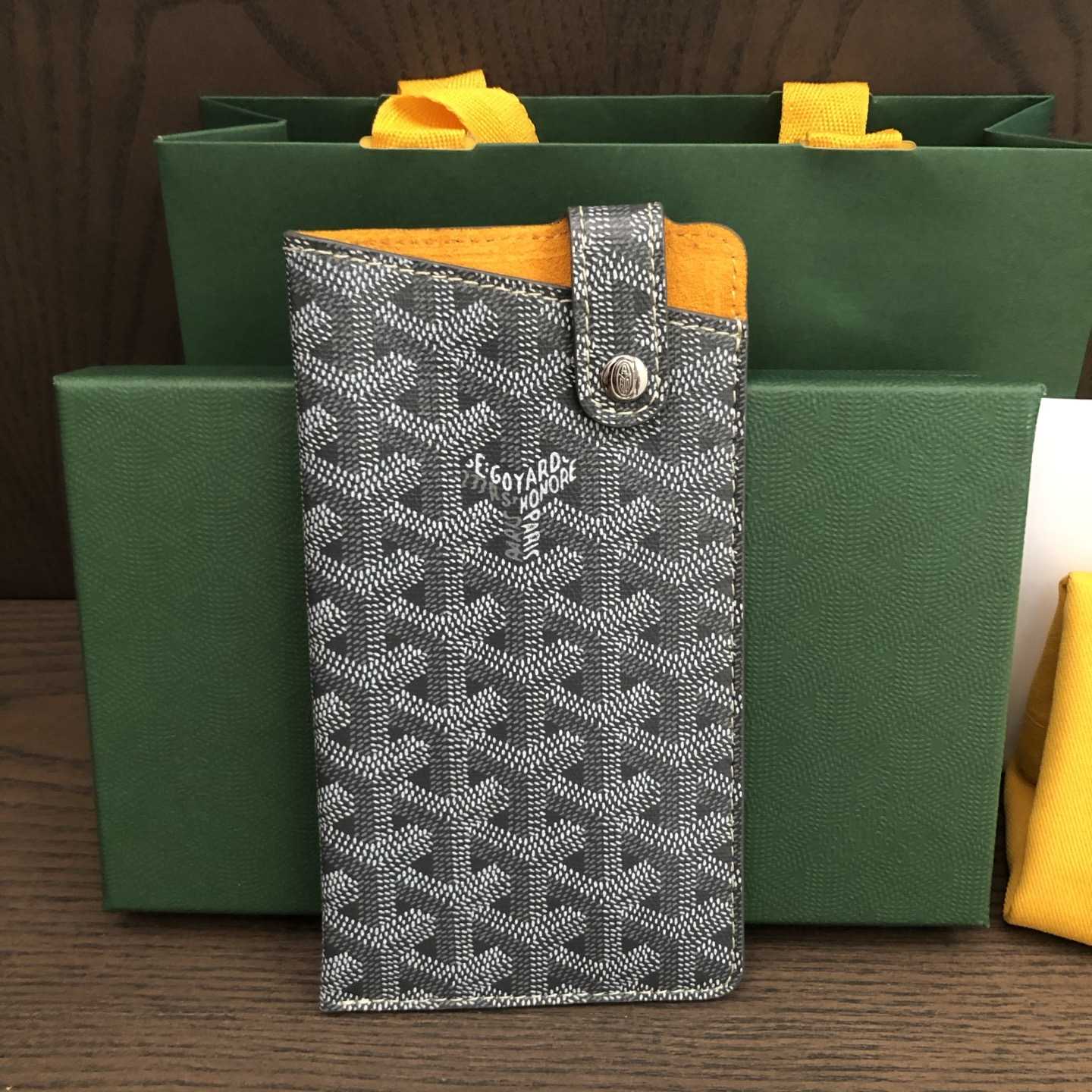 Goyard Montmartre GM Case - PerfectKickZ