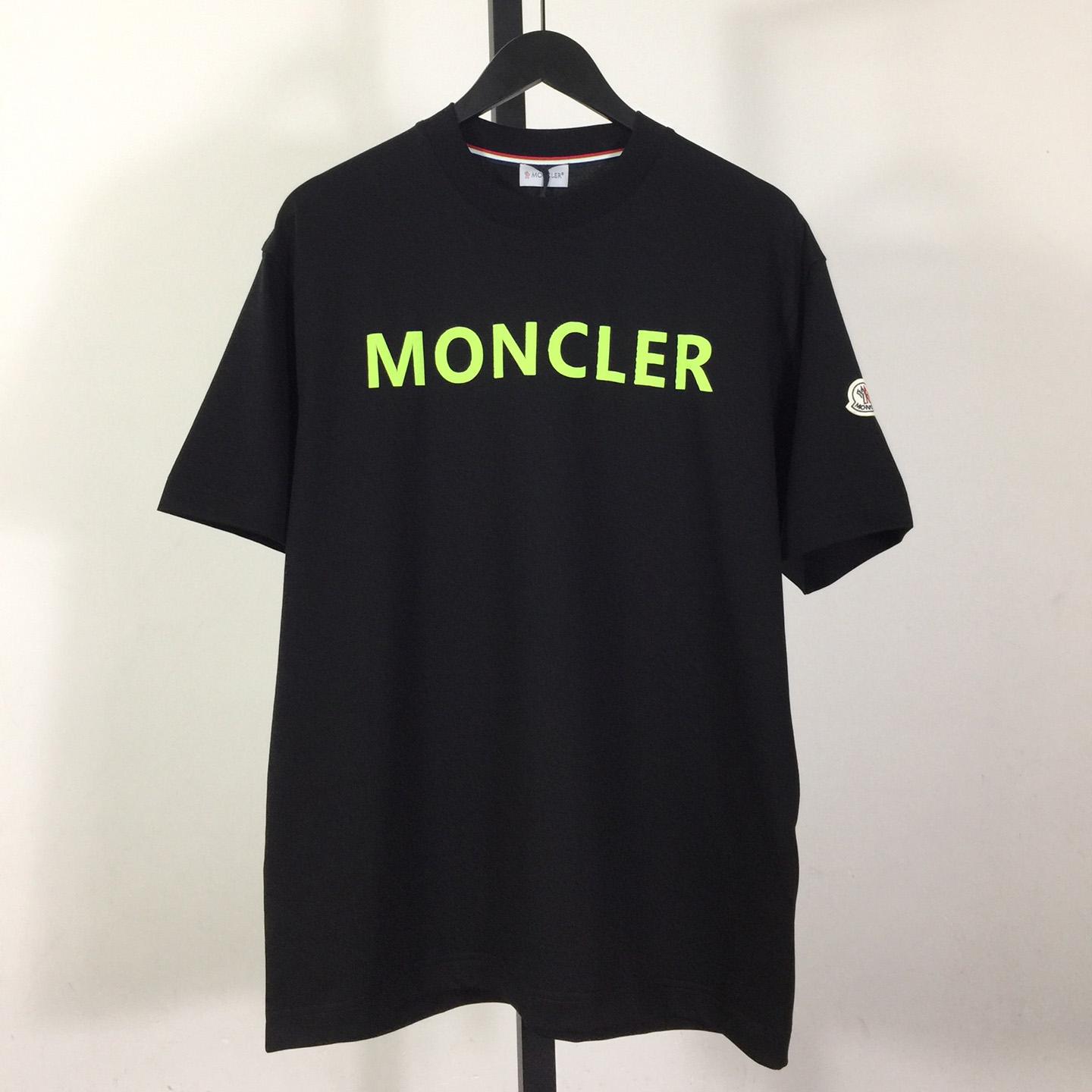 Moncler Logo T-Shirt - PerfectKickZ