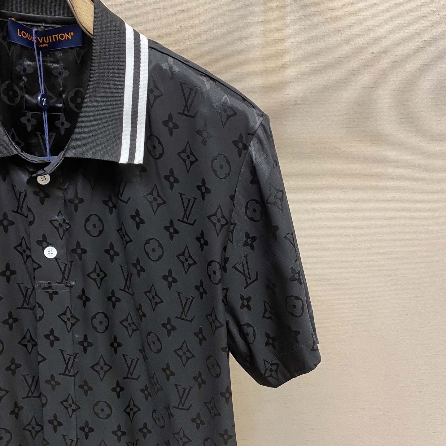 Louis Vuitton Monogram Moire Jacquard Short-Sleeved Silk Shirt   1AGTP1 - PerfectKickZ