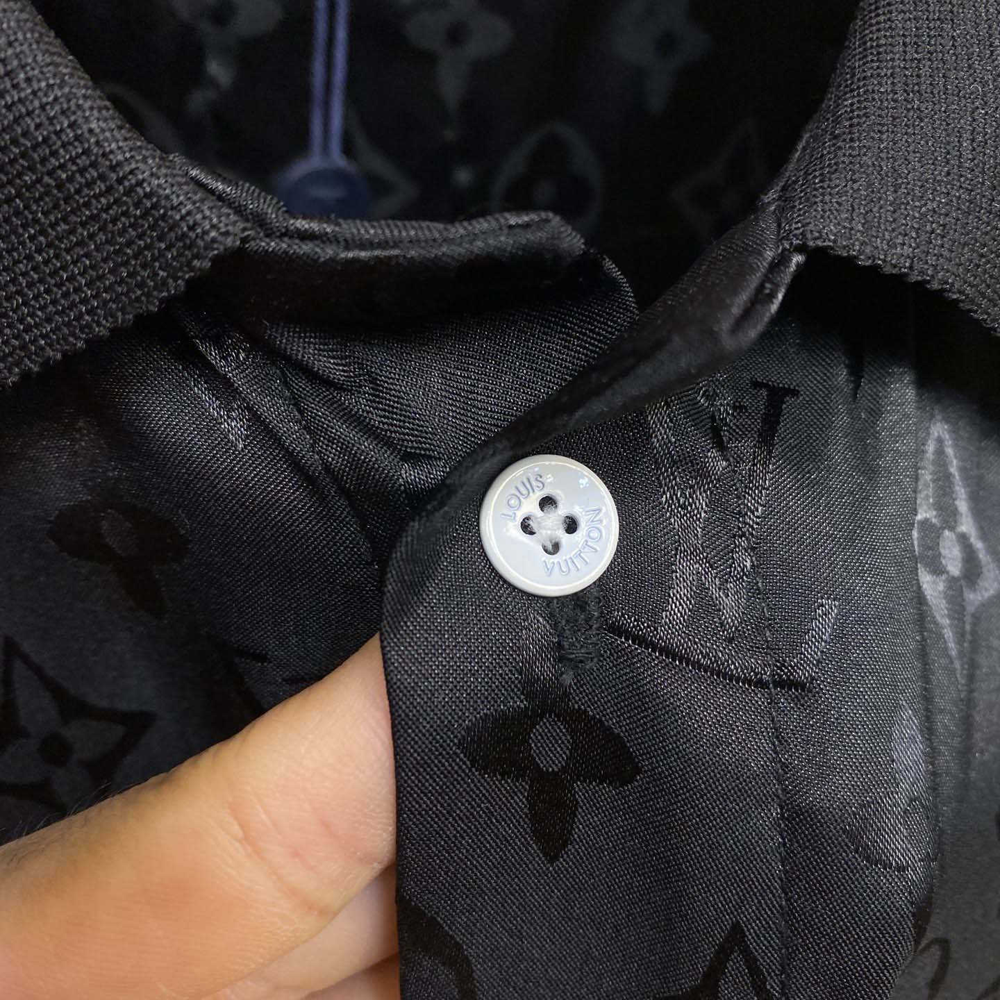 Louis Vuitton Monogram Moire Jacquard Short-Sleeved Silk Shirt   1AGTP1 - PerfectKickZ
