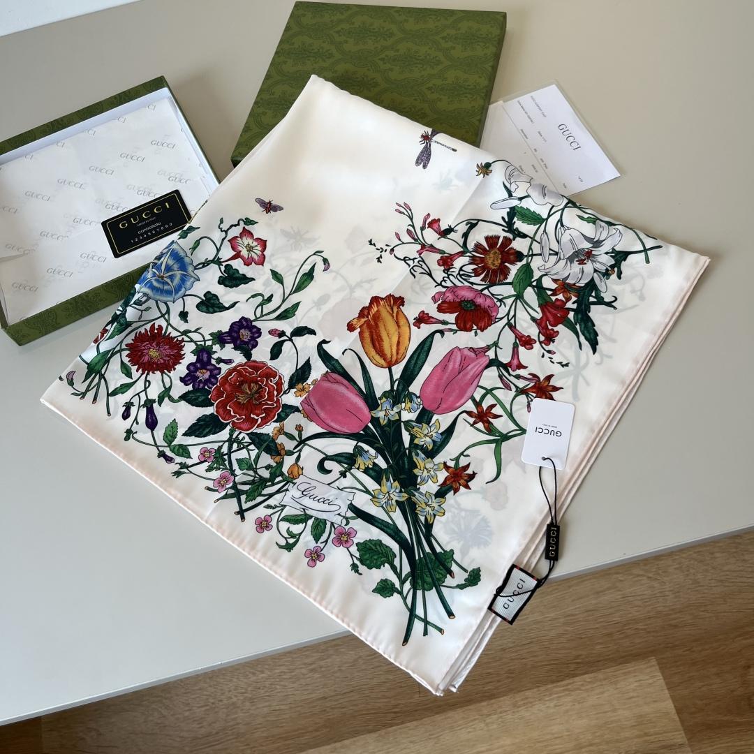 Gucci Printed Silk Twill Carré - PerfectKickZ