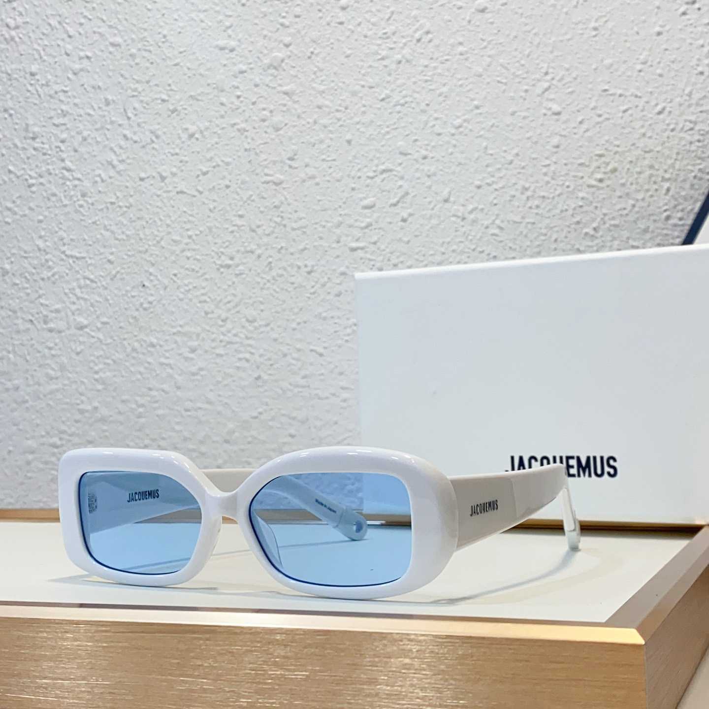 Jacquemus ROND CARRE Sunglasses - PerfectKickZ