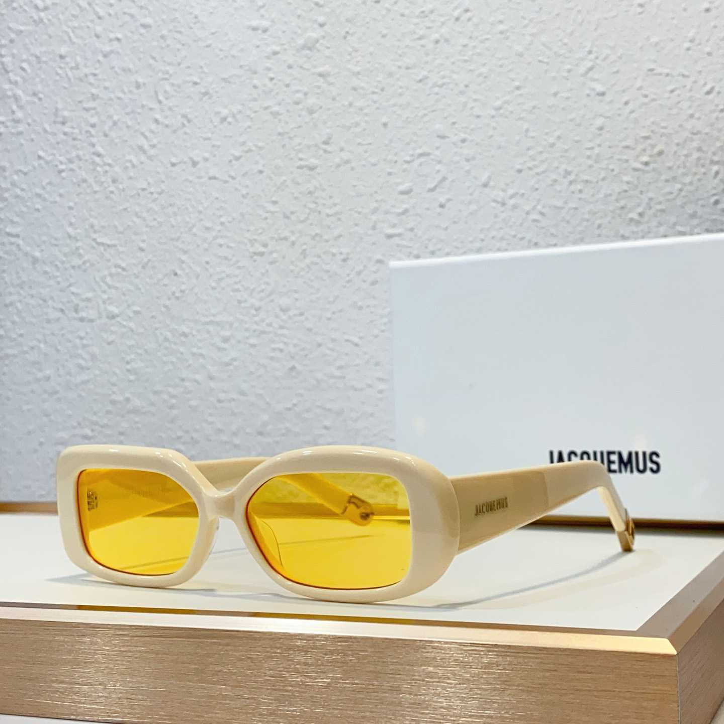 Jacquemus ROND CARRE Sunglasses - PerfectKickZ