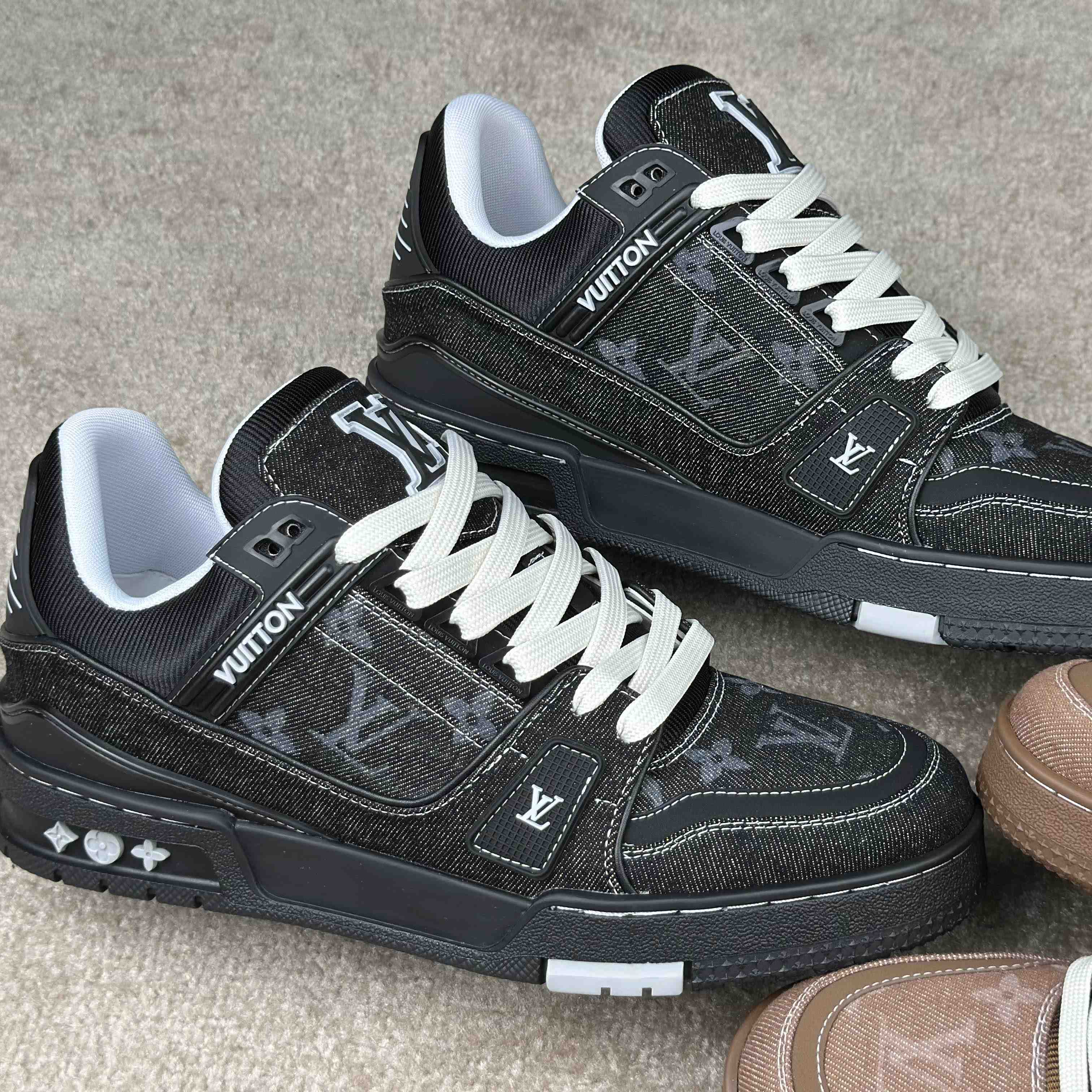 Louis Vuitton LV Trainer Sneaker   1AHSZJ - PerfectKickZ