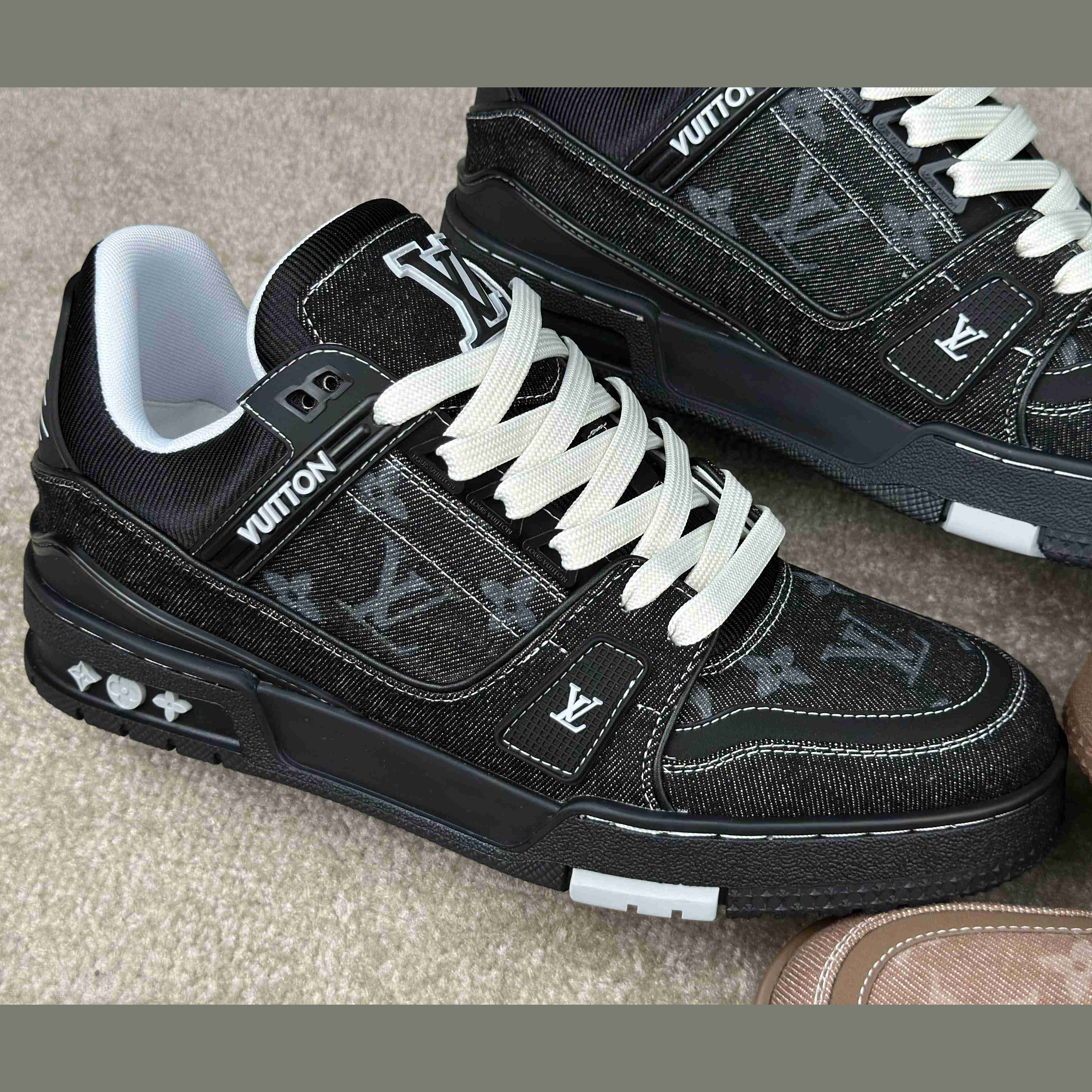 Louis Vuitton LV Trainer Sneaker   1AHSZJ - PerfectKickZ