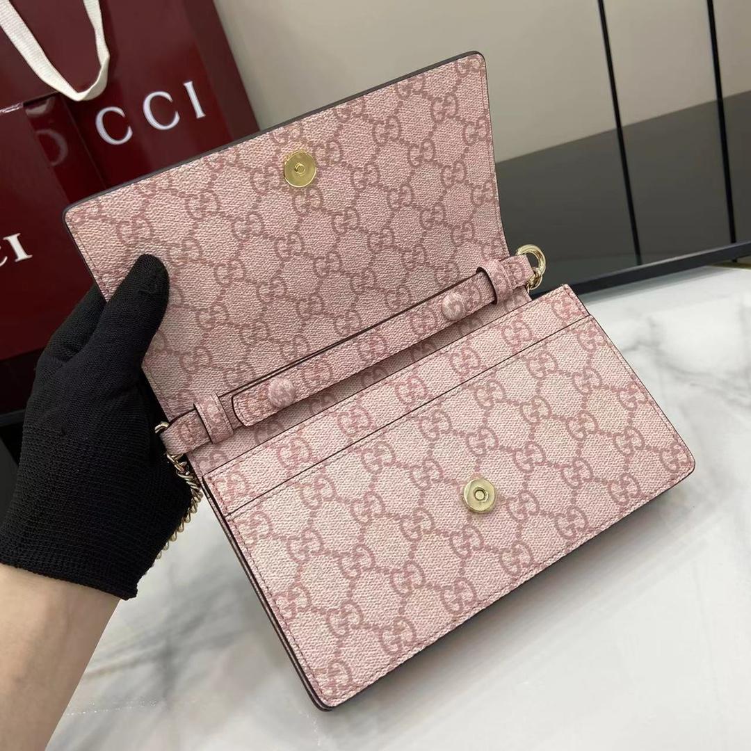 Gucci GG Emblem Wallet On Chain - PerfectKickZ