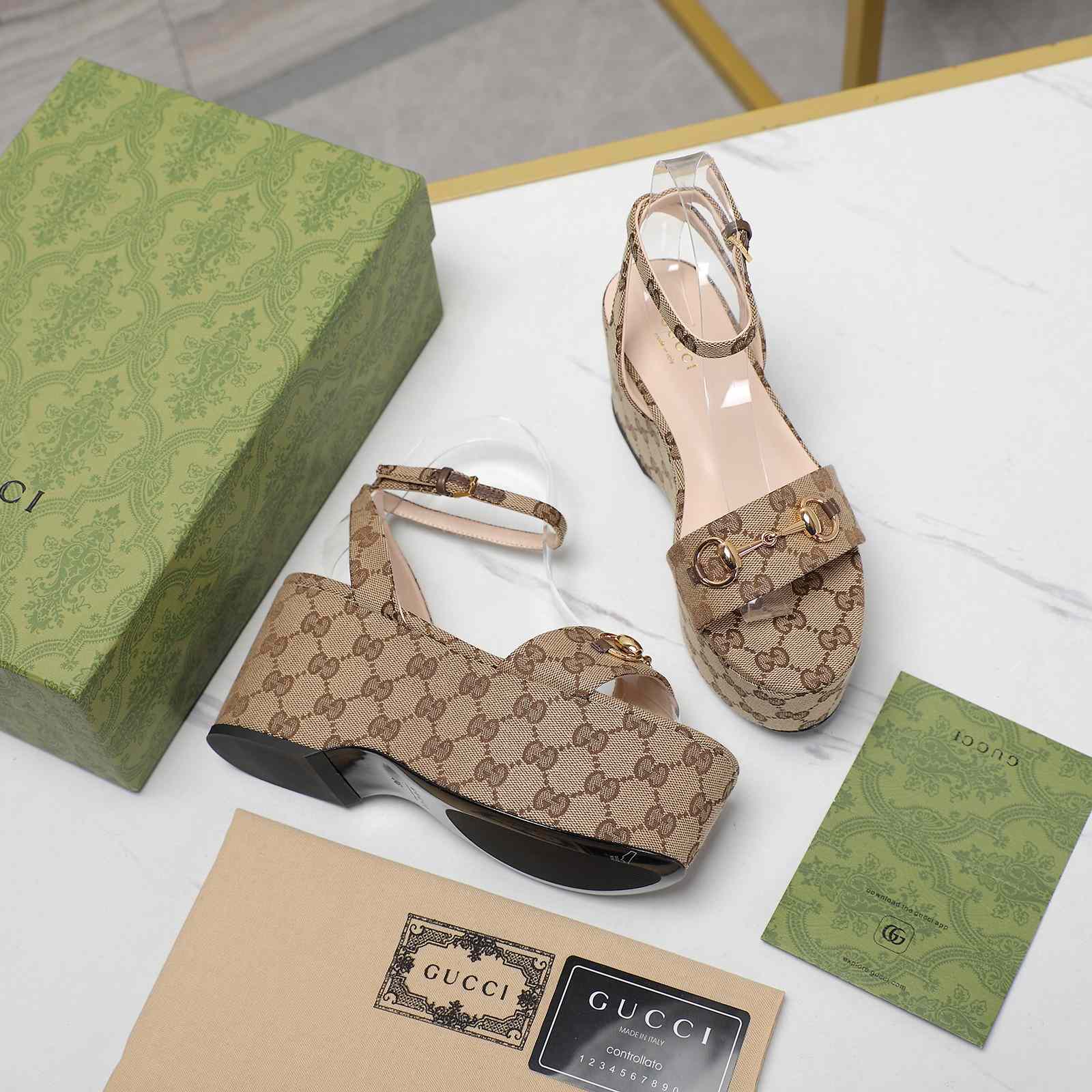 Gucci Women's Horsebit flatform Sandal - PerfectKickZ