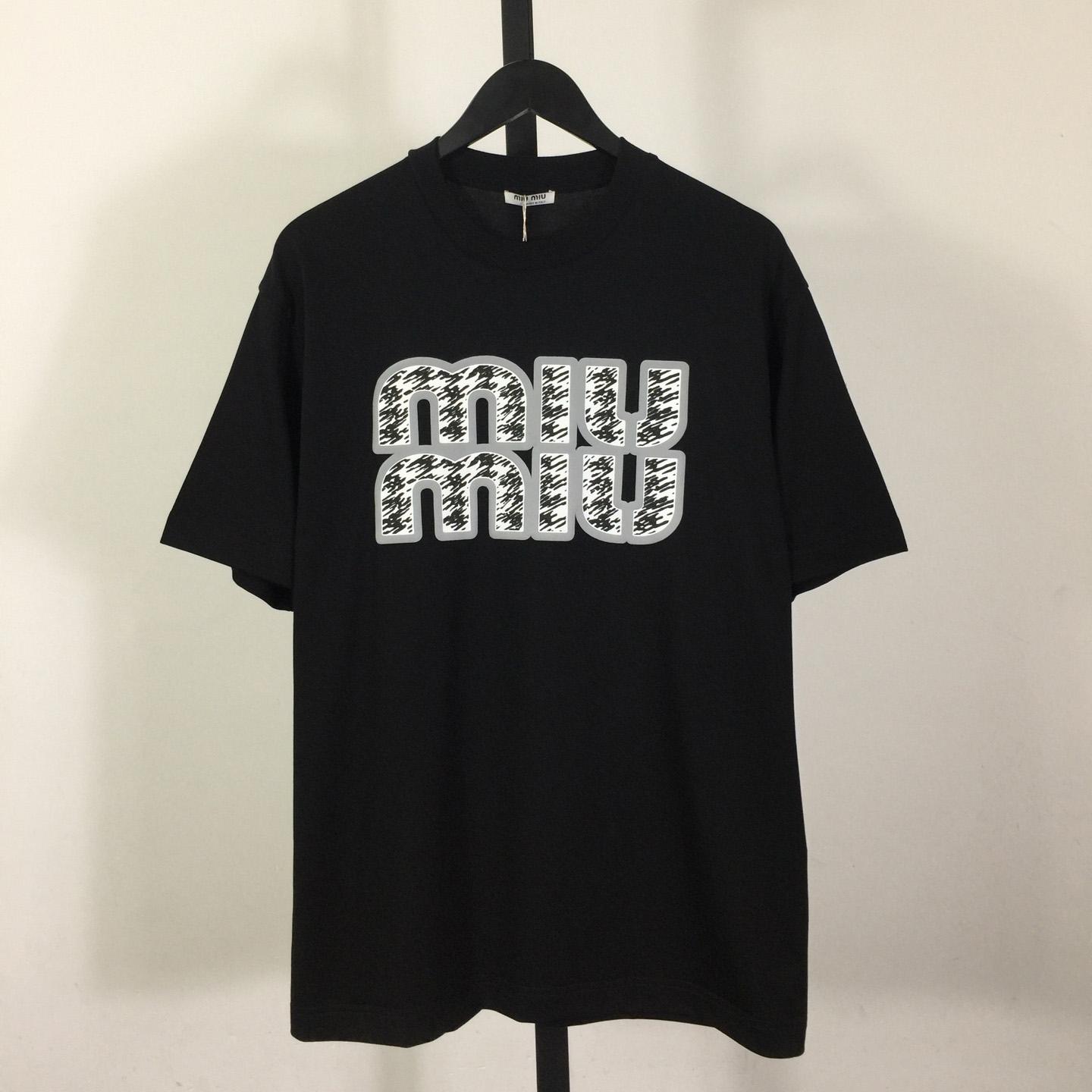 Miu Miu Logo T-shirt - PerfectKickZ