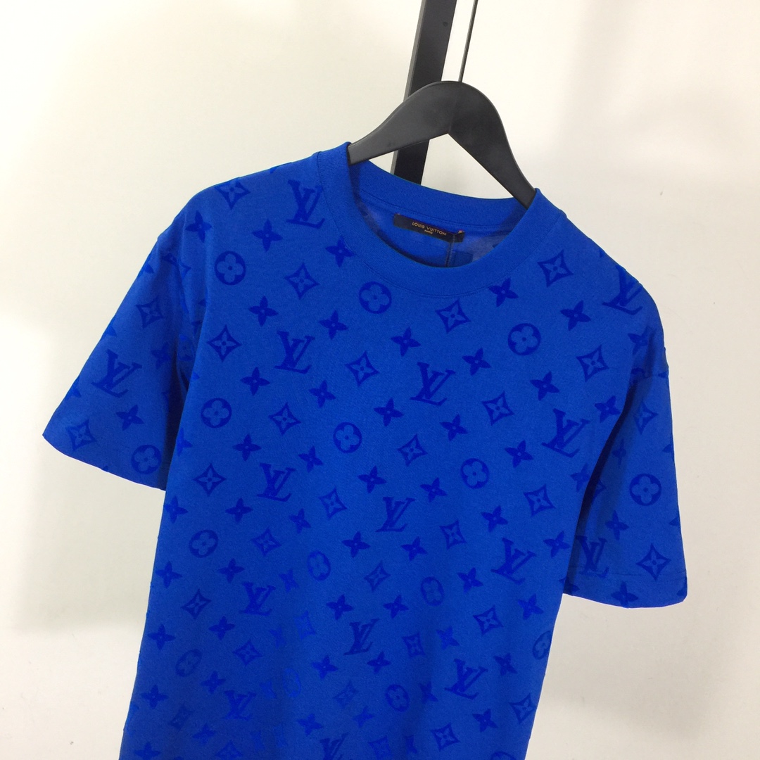 Louis Vuitton Monogram T-shirt - 