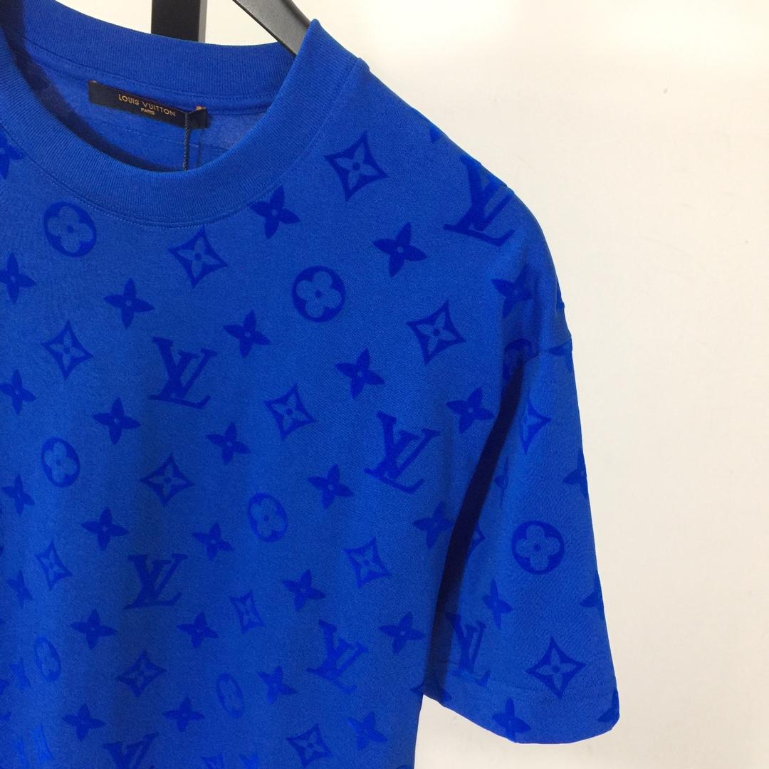 Louis Vuitton Monogram T-shirt - 