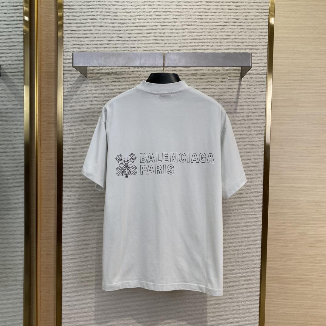 Balenciaga Men's White Oversized Key Crest T-Shirt - PerfectKickZ