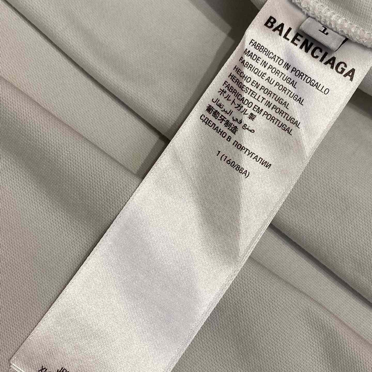 Balenciaga Men's White Oversized Key Crest T-Shirt - PerfectKickZ