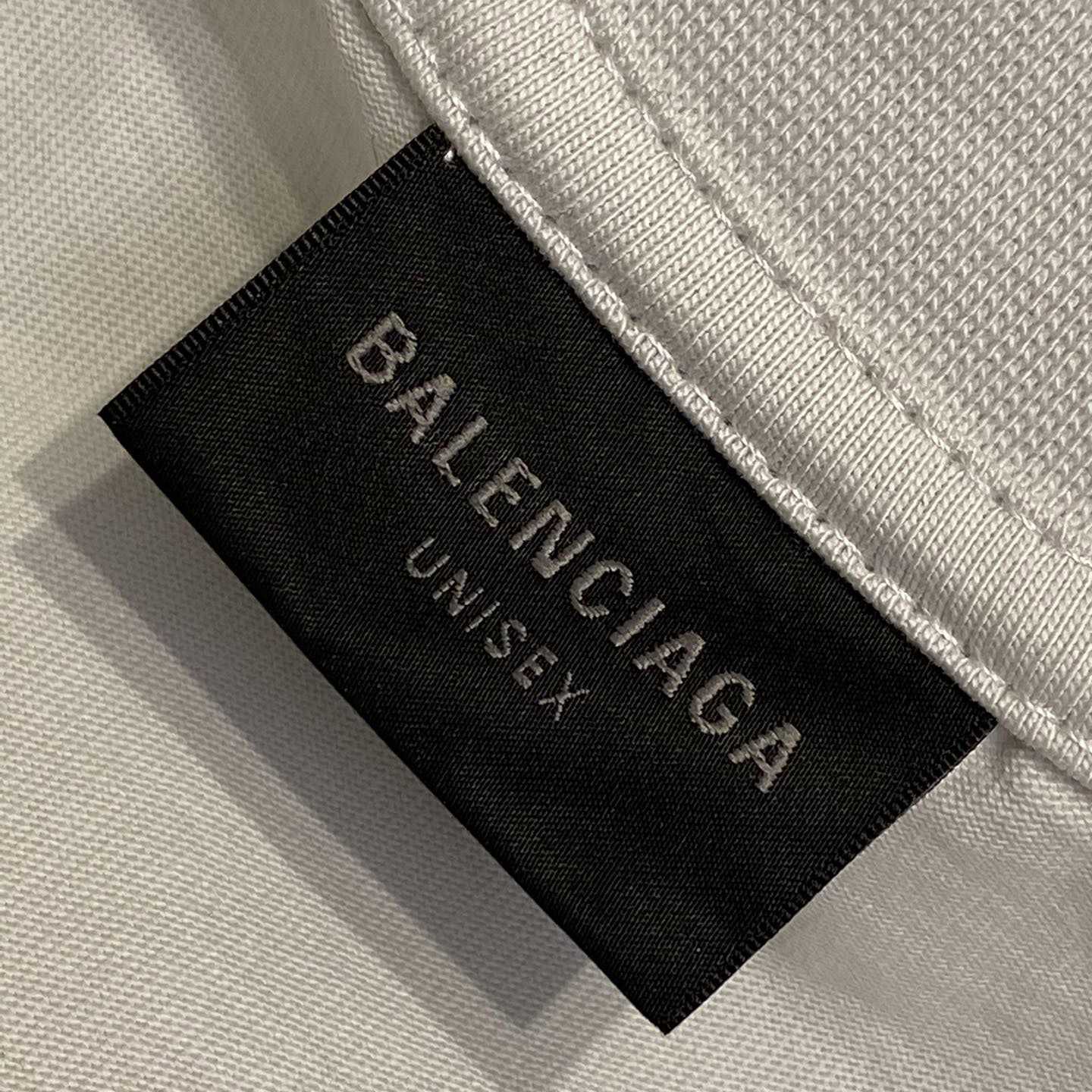 Balenciaga Men's White Oversized Key Crest T-Shirt - PerfectKickZ