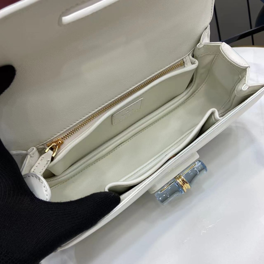 Gucci Bamboo DIva Medium Bag - PerfectKickZ
