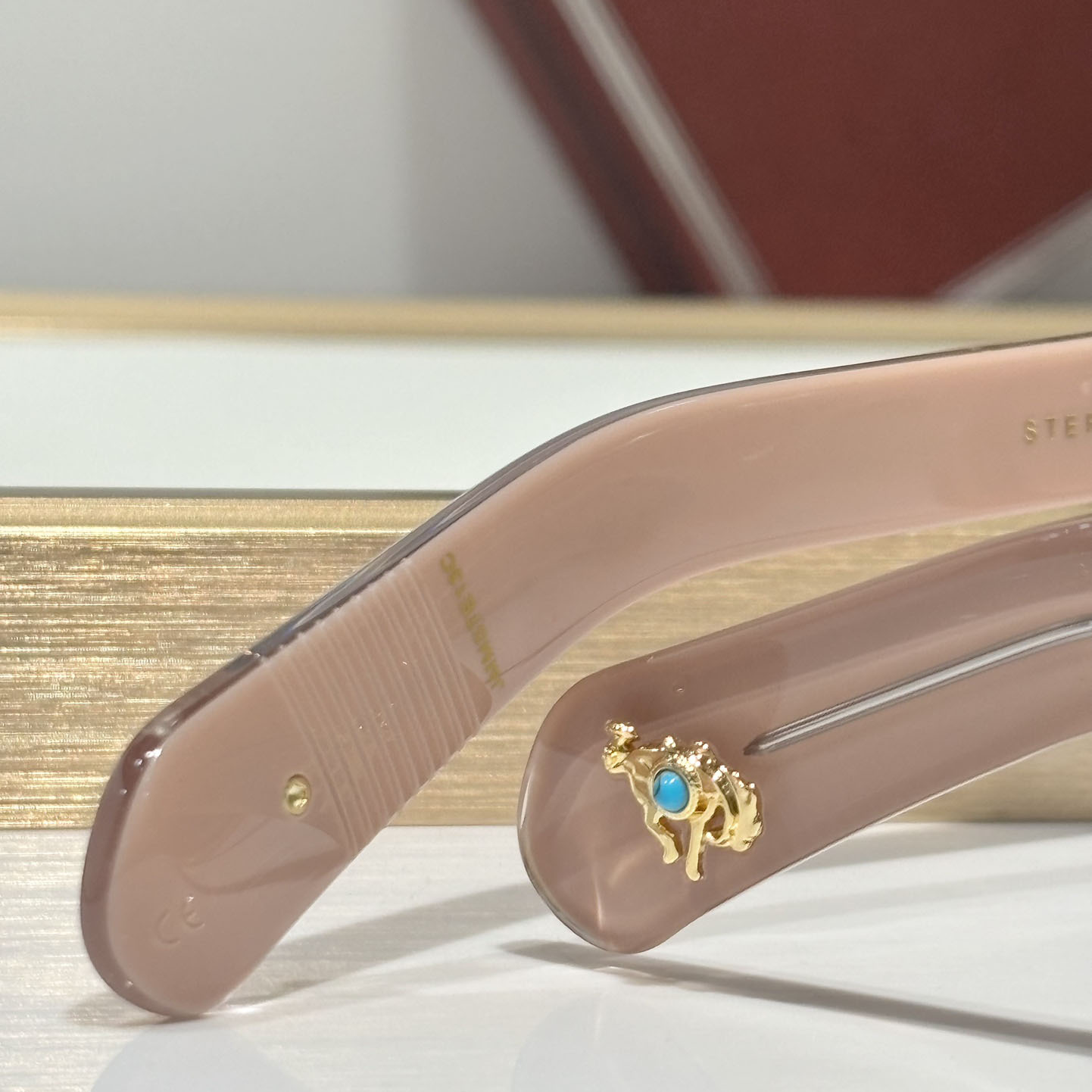 Jacquemus STERETT Sunglasses - PerfectKickZ