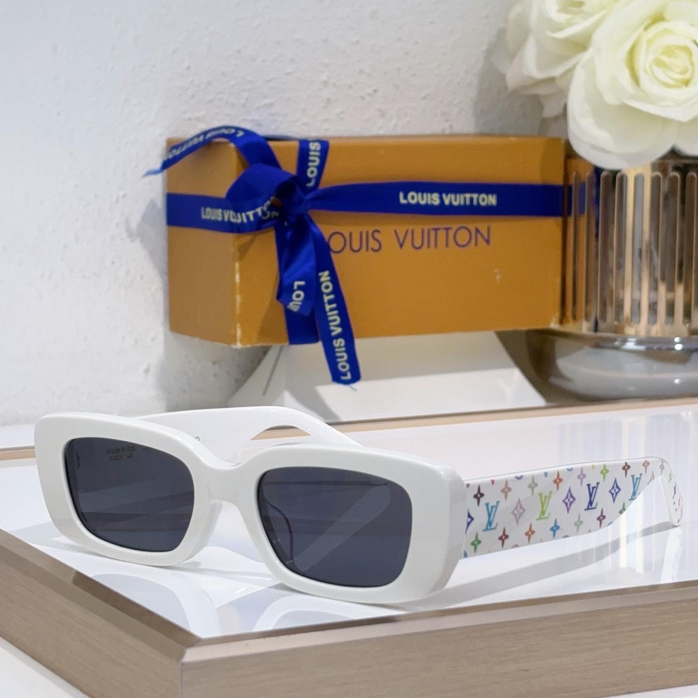 Louis Vuitton LV x TM Multigram Cat Eye Sunglasses  Z2709W - PerfectKickZ