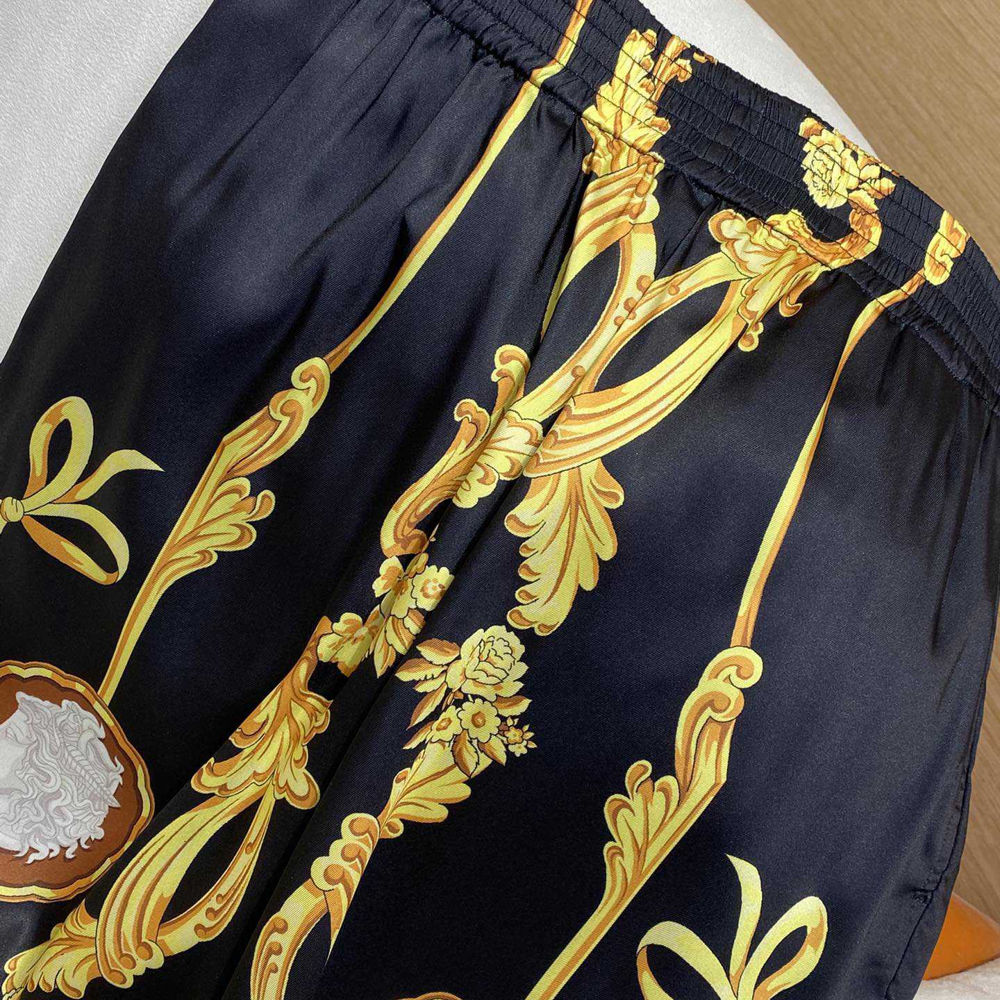 Versace Cameo Silk Shirt And Short - PerfectKickZ