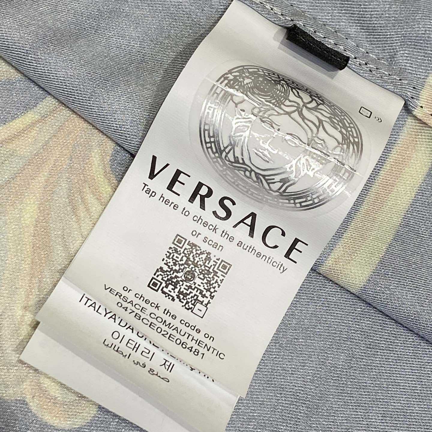 Versace Cameo Silk Shirt And Short - PerfectKickZ
