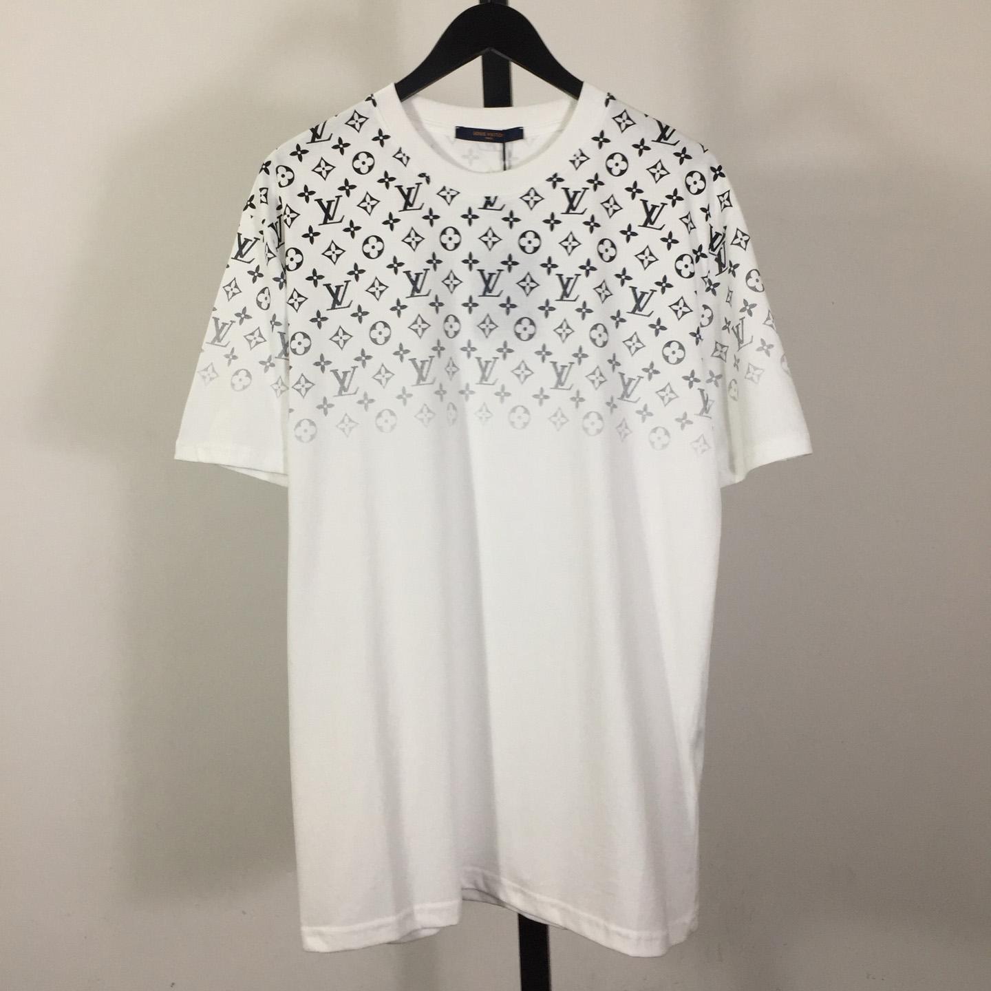 Louis Vuitton Gradient Cotton T-Shirt    1AHUG3 - PerfectKickZ