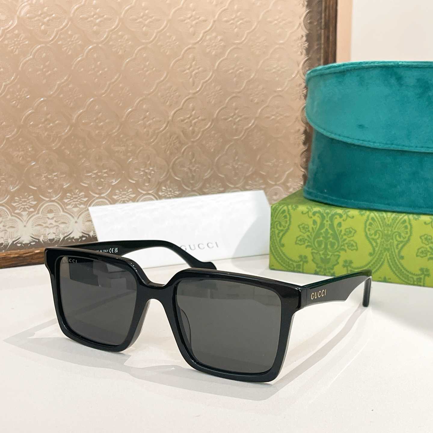 Gucci 1540S Sunglasses - PerfectKickZ
