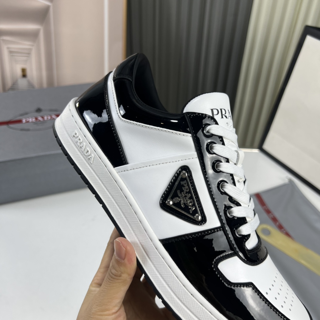 Prada Downtown triangle-logo Sneakers - PerfectKickZ