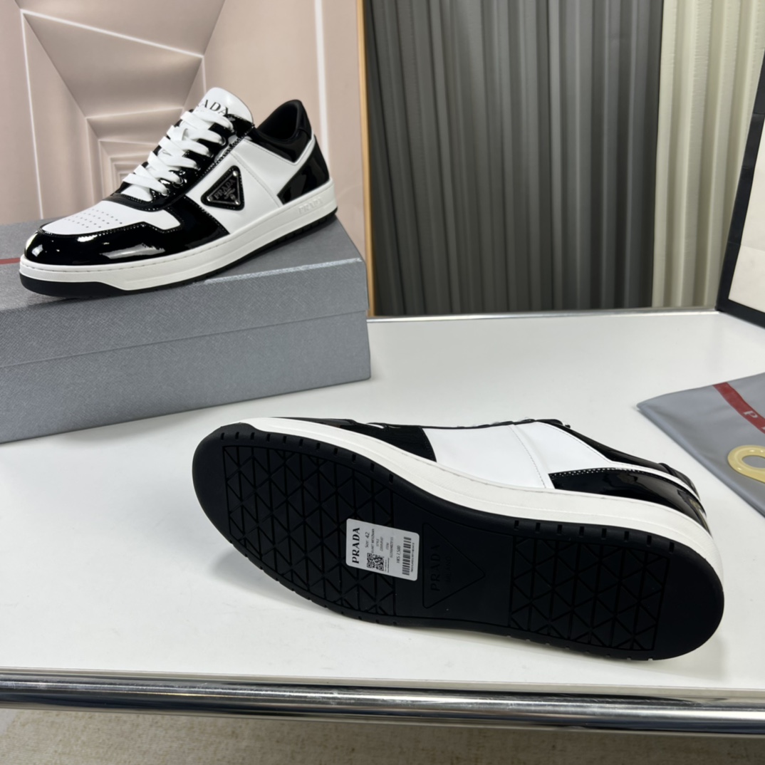 Prada Downtown triangle-logo Sneakers - PerfectKickZ
