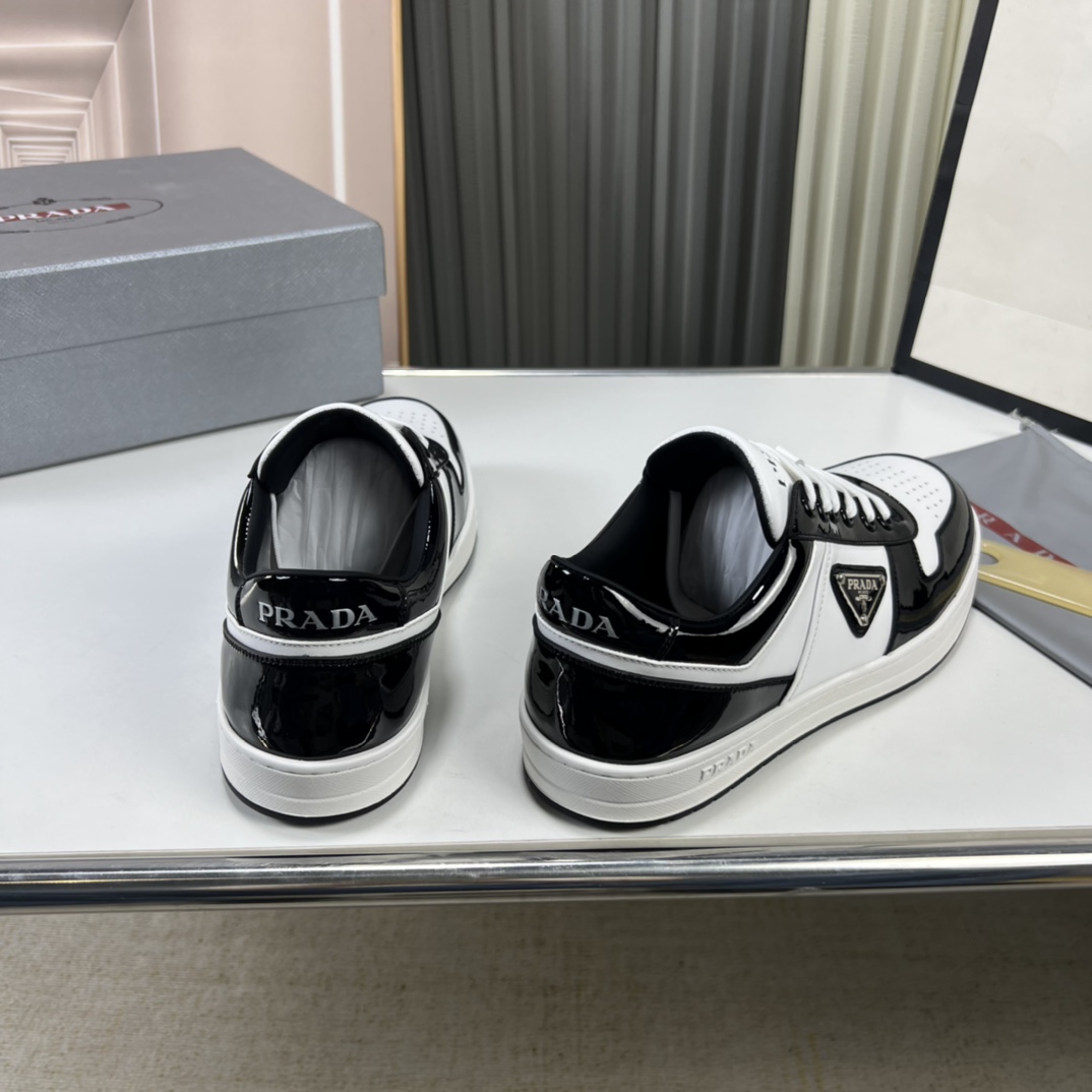 Prada Downtown triangle-logo Sneakers - PerfectKickZ